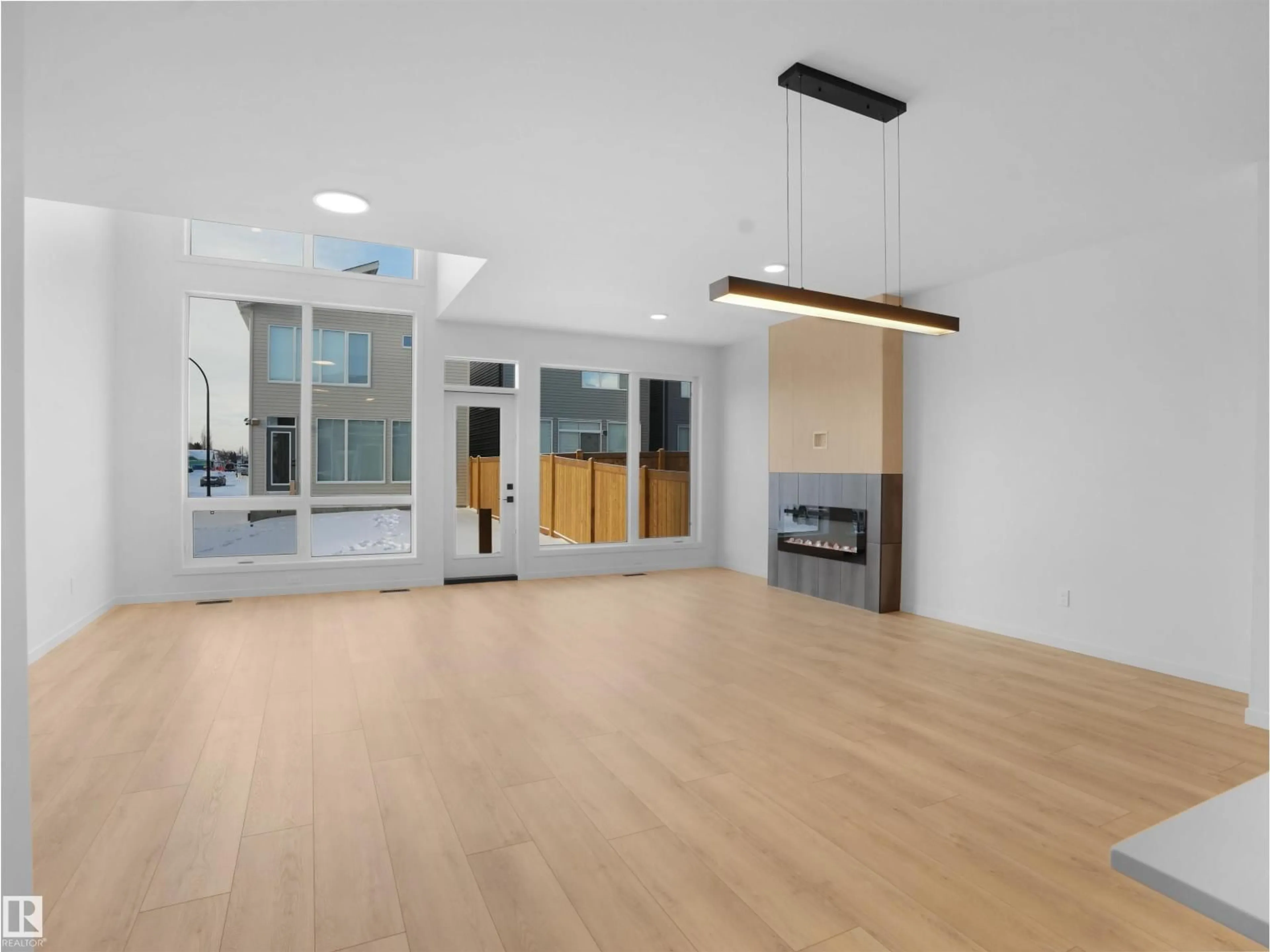 Unknown for NW - 17326 98A ST, Edmonton Alberta T5X0M5