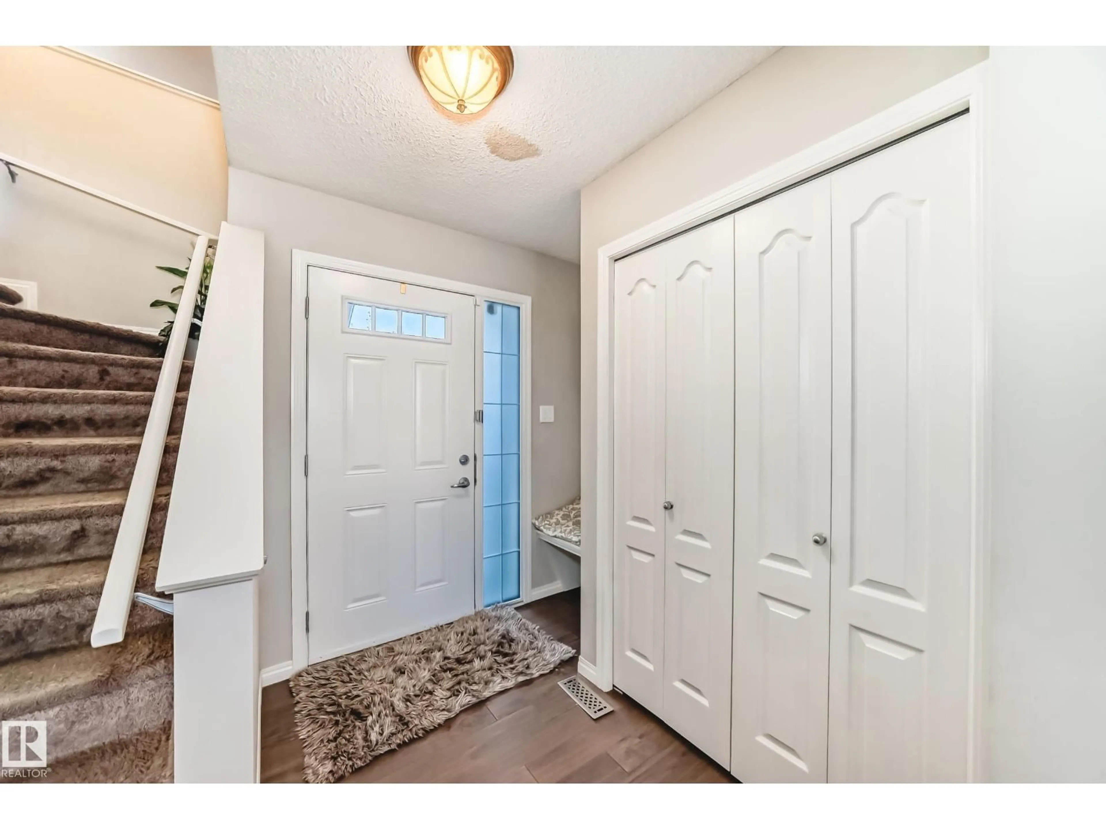 Indoor entryway for SW - 1704 158 ST, Edmonton Alberta T6W3E7