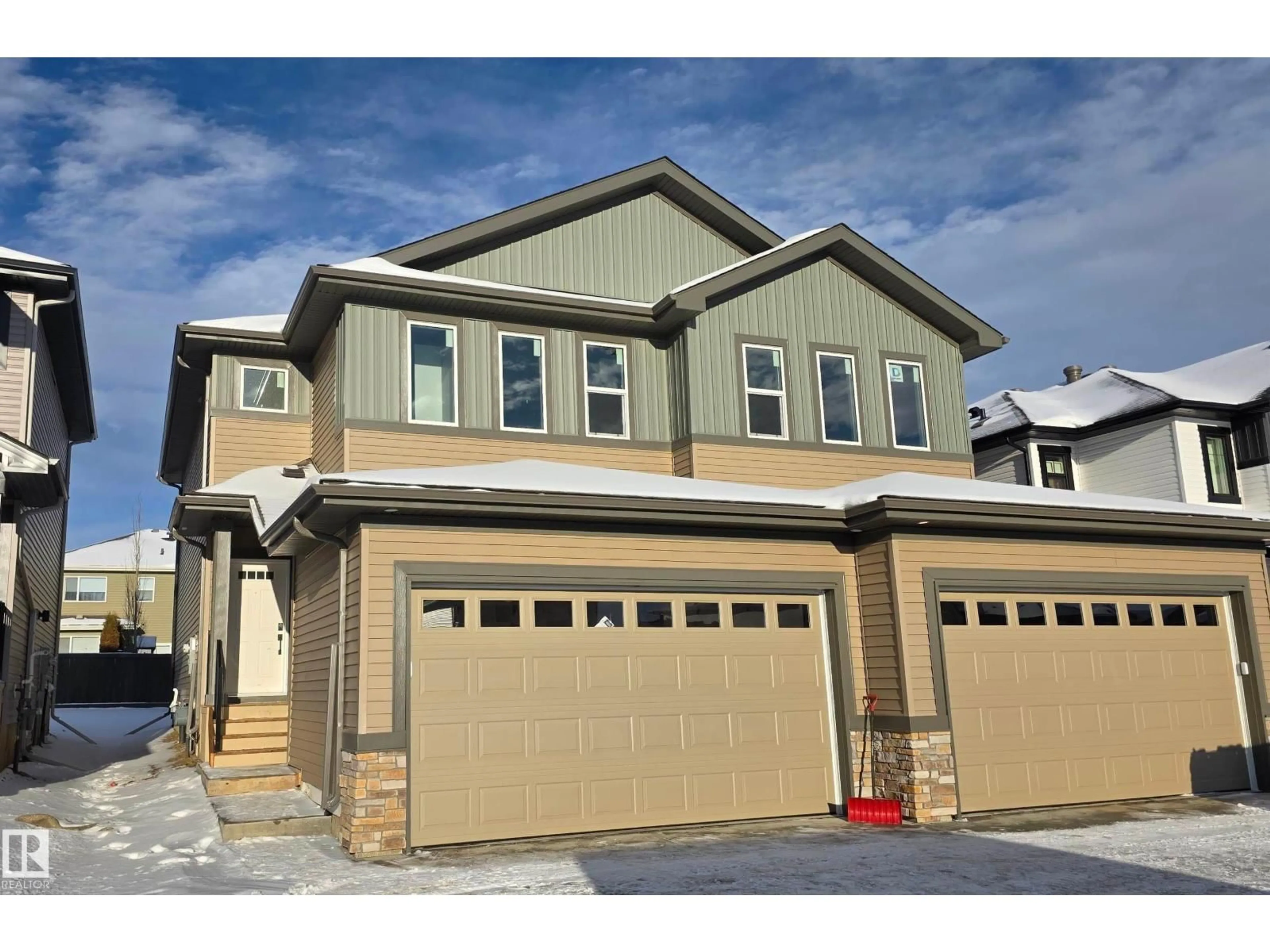 Home with vinyl exterior material, street for 1154 SOUTH CREEK WD, Stony Plain Alberta T7Z0M1