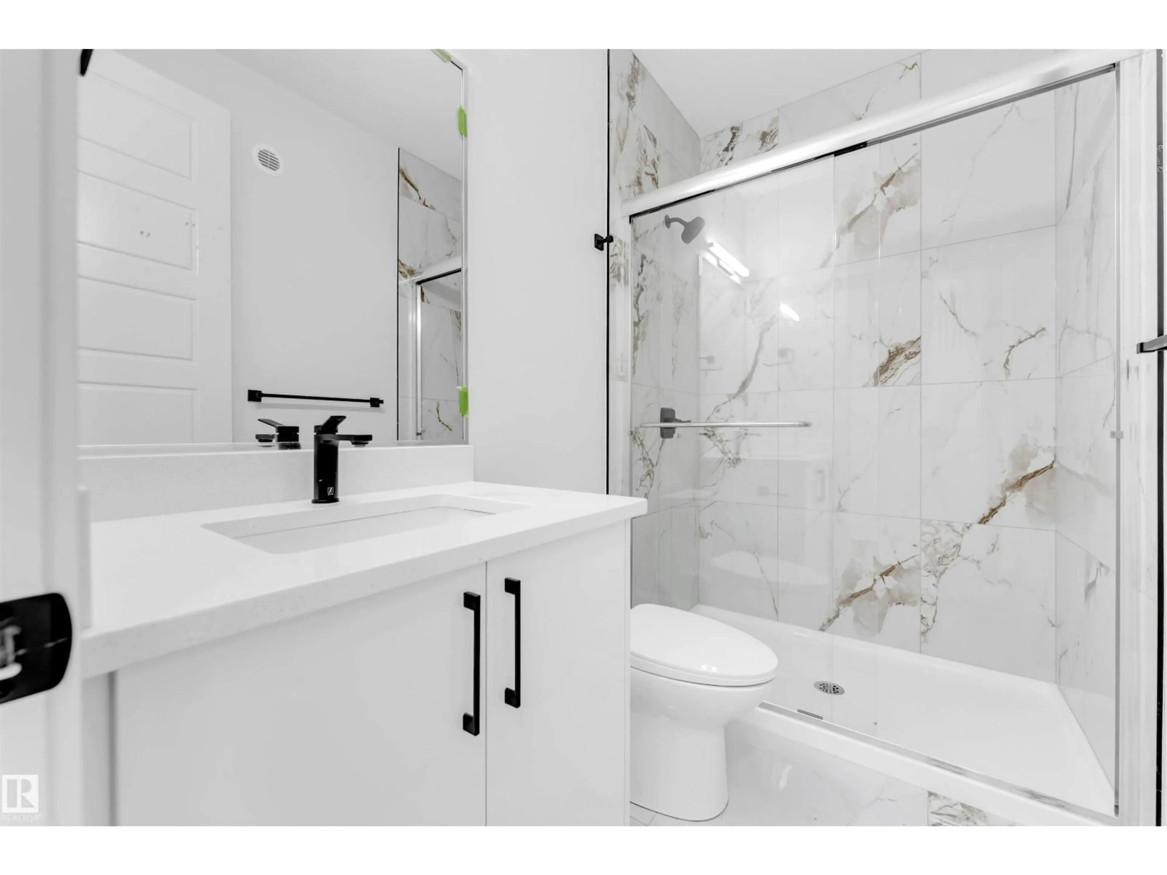 Standard bathroom, ceramic/tile floor for 22932 80 AV, Edmonton Alberta T5T7Y1