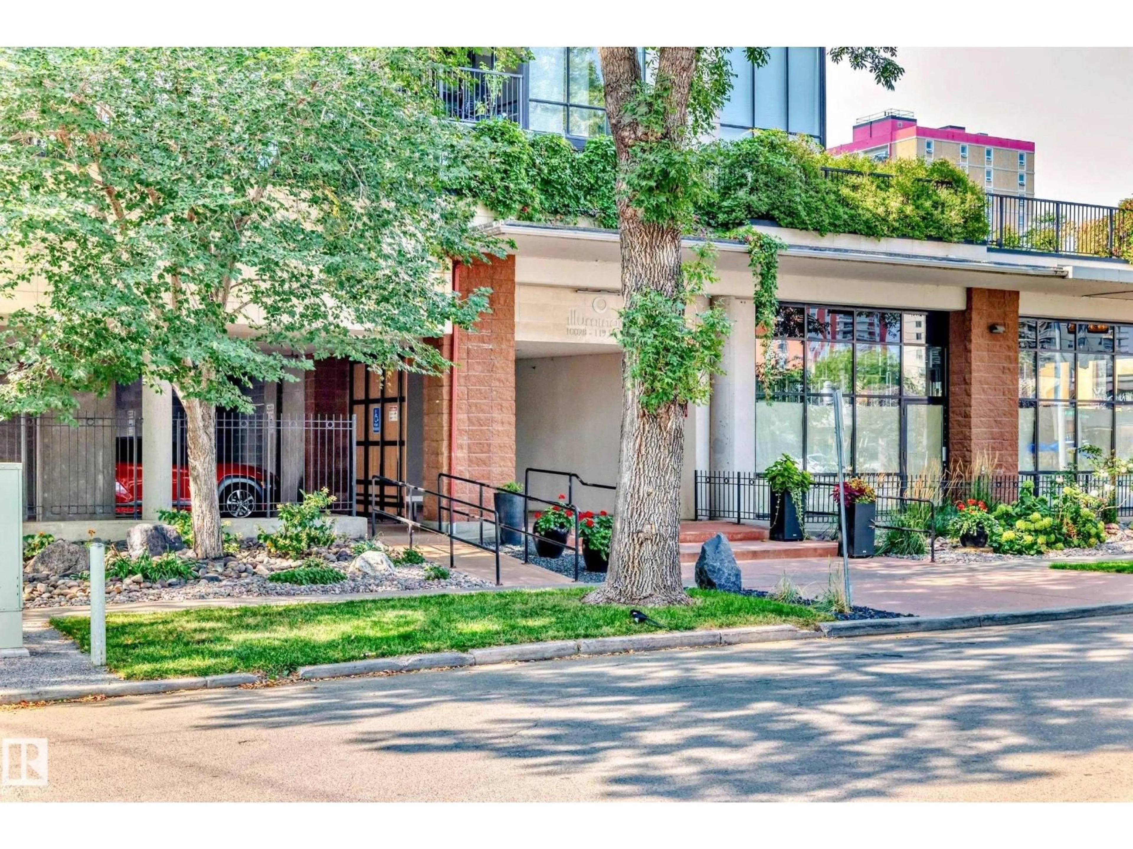 Unknown for #404 - 10028 119 ST, Edmonton Alberta T5K1Y8