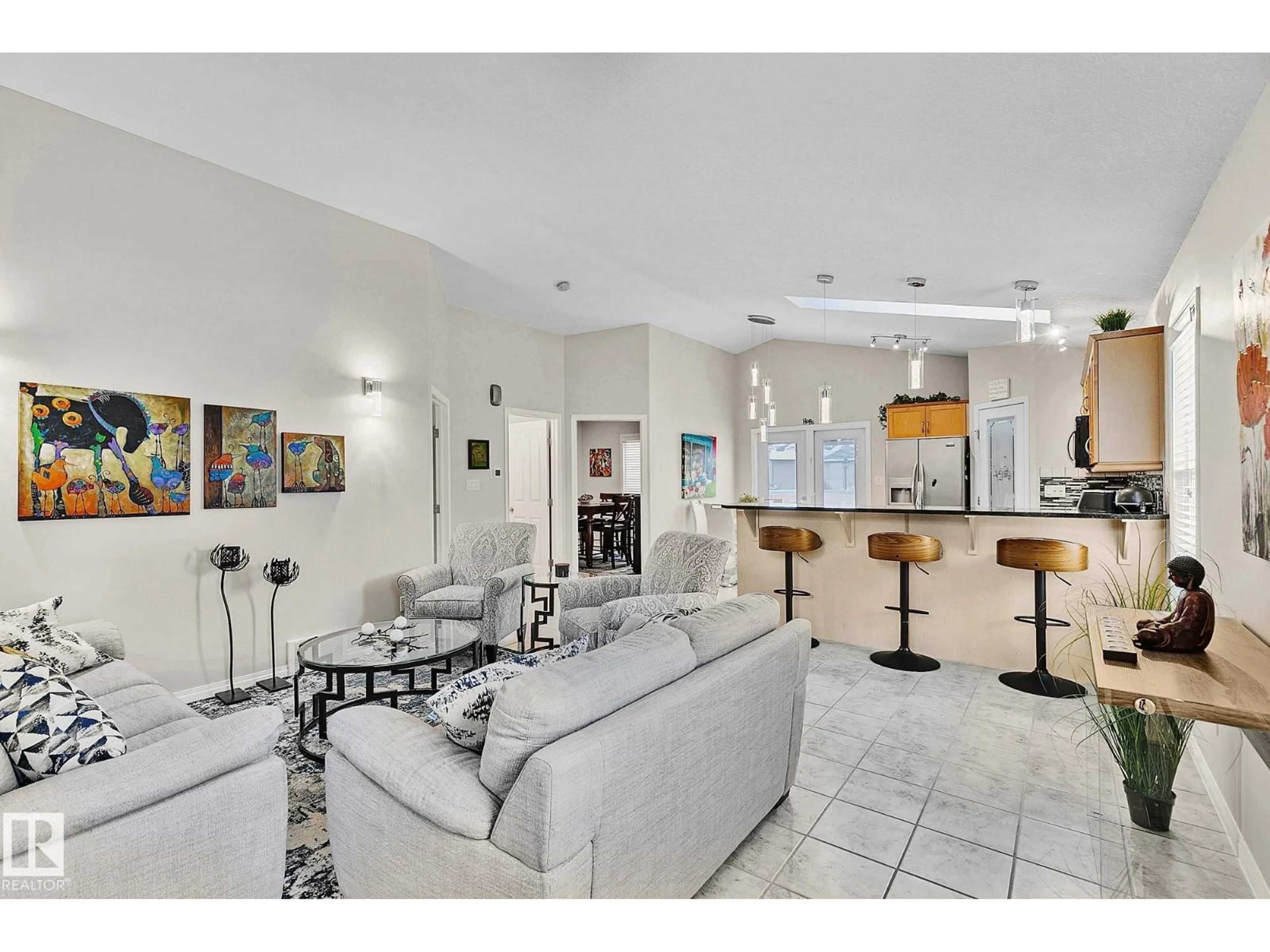 Open concept kitchen, ceramic/tile floor for 1035 MACEWAN CL, Edmonton Alberta T6W1K2