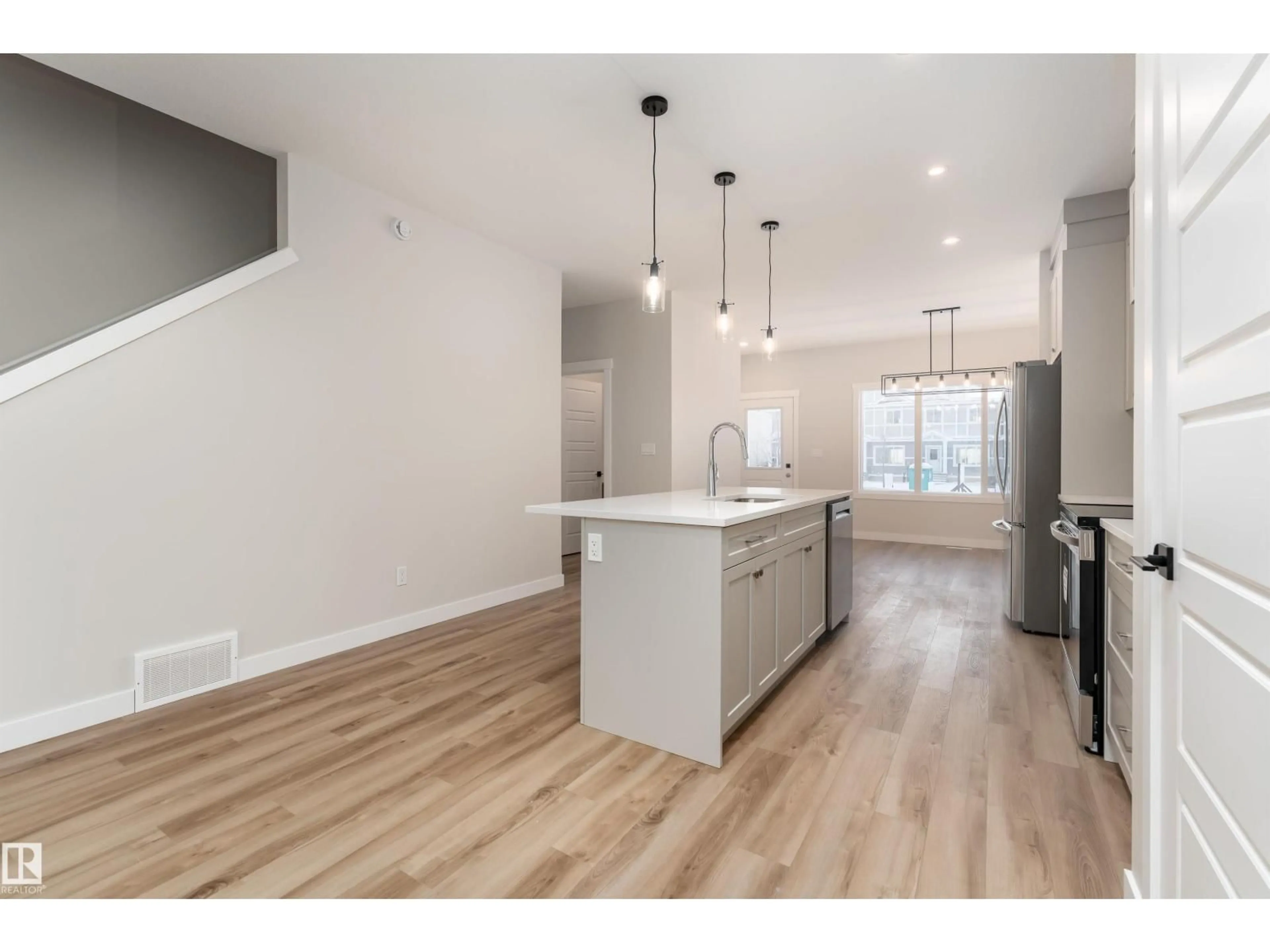 Open concept kitchen, unknown for 8532 96 AVENUE, Morinville Alberta T8R2R6