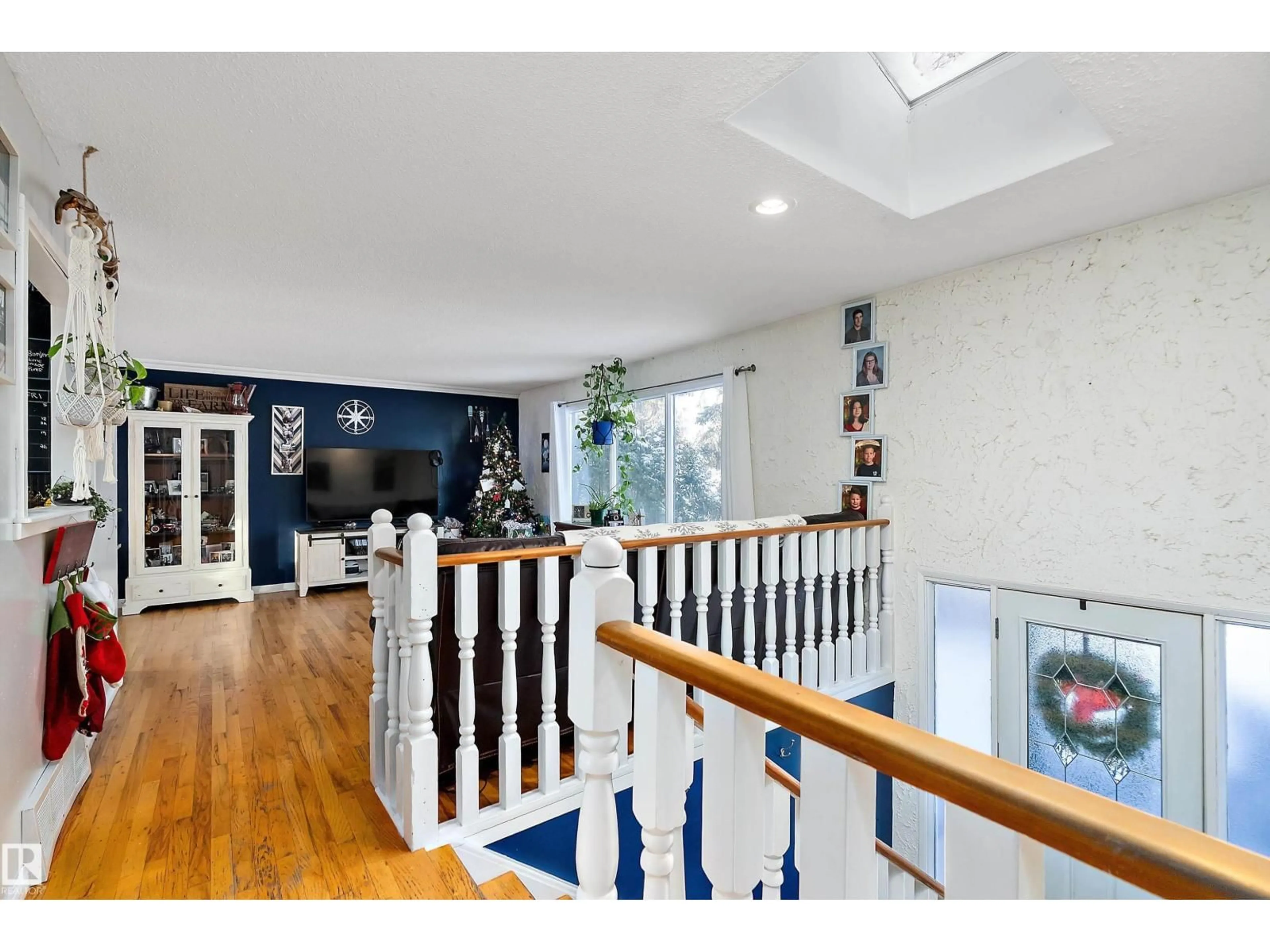 Indoor foyer for 145 PLUM CR, Wetaskiwin Alberta T9A2R9