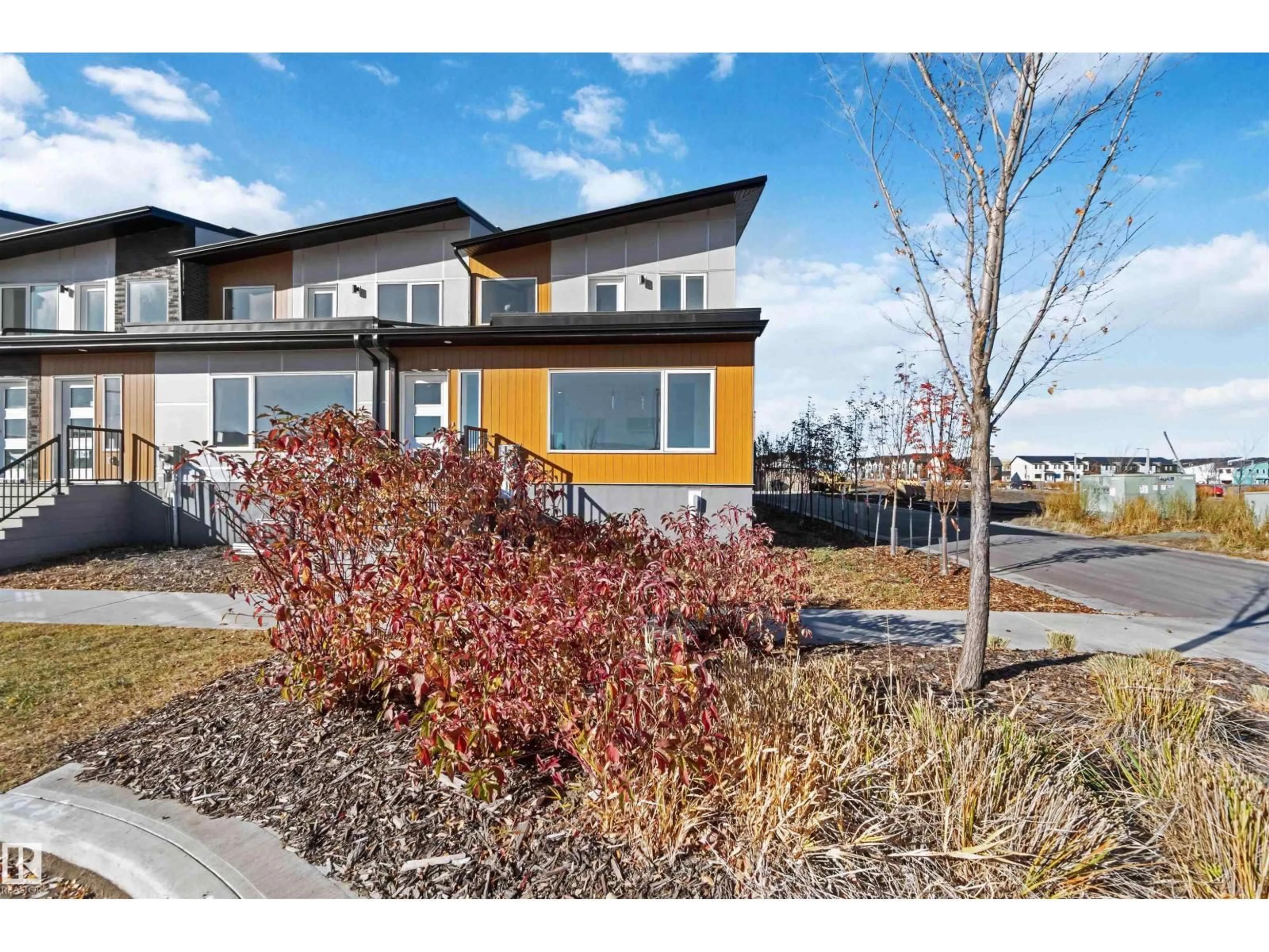 Unknown for 2740 BLATCHFORD RD, Edmonton Alberta T6G0P3