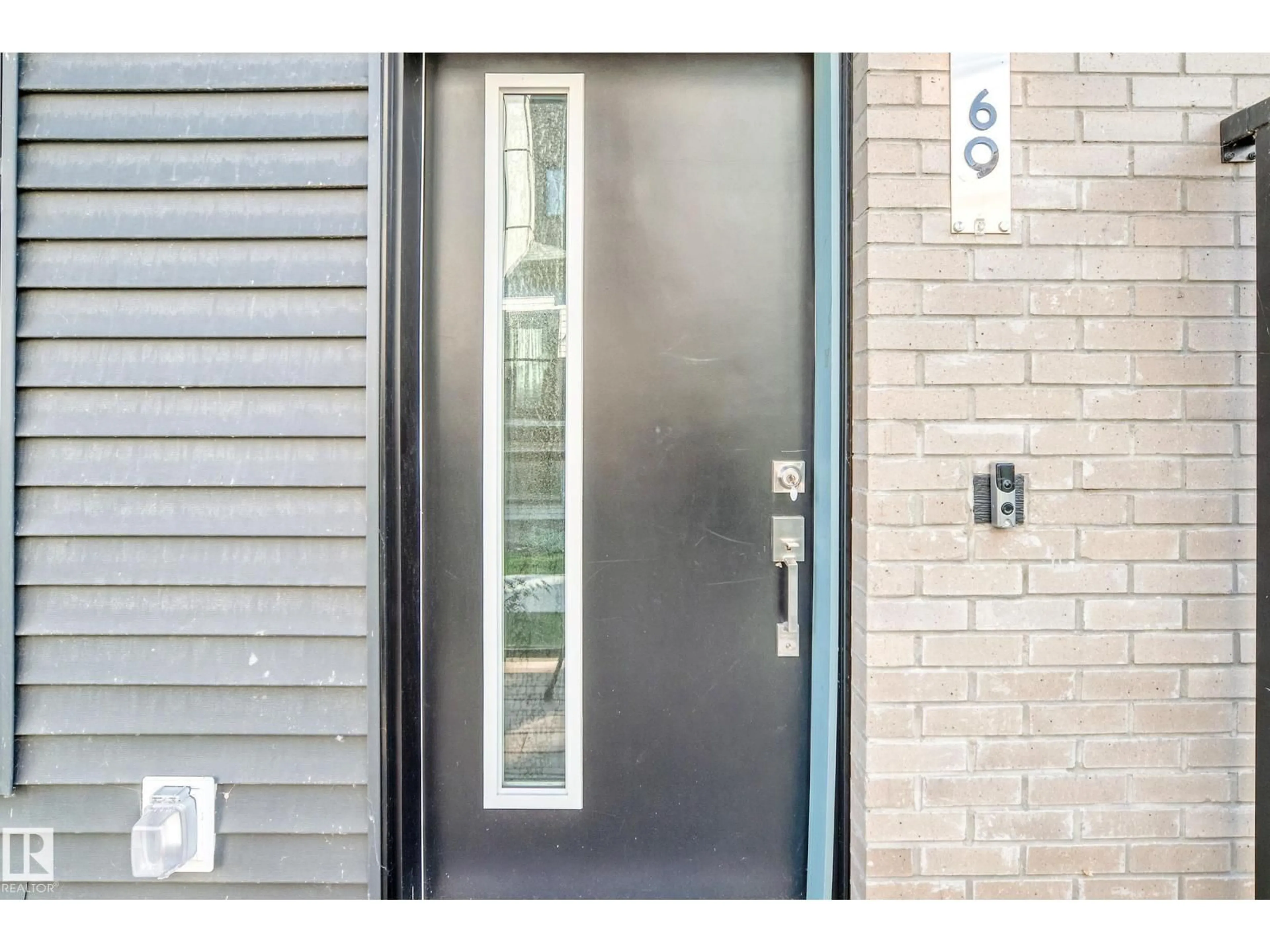 Indoor entryway for 69 EBONY BV, Sherwood Park Alberta T8H2X4