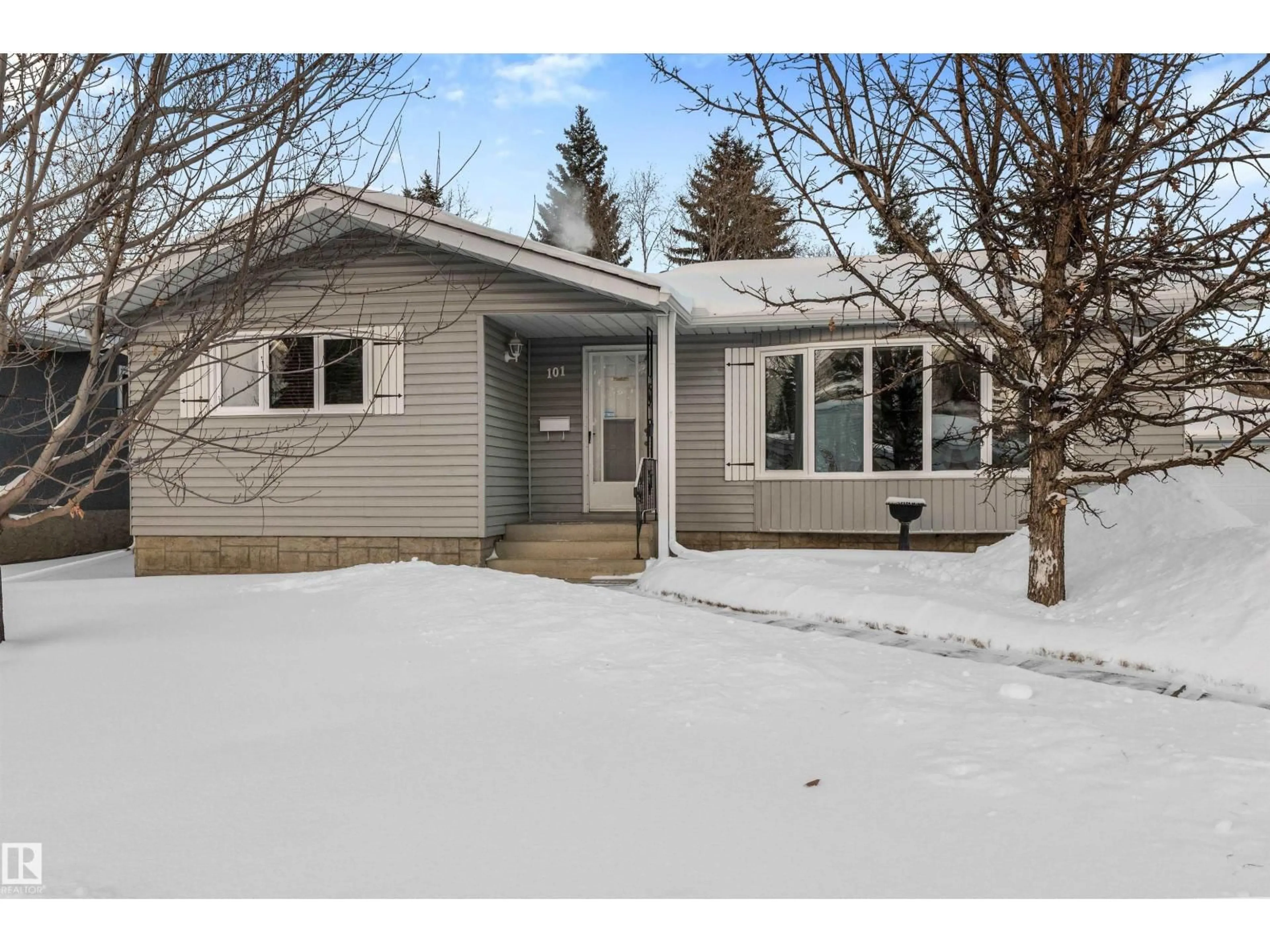 Home with vinyl exterior material, street for 101 BROOKWOOD DR, Spruce Grove Alberta T7X1C4