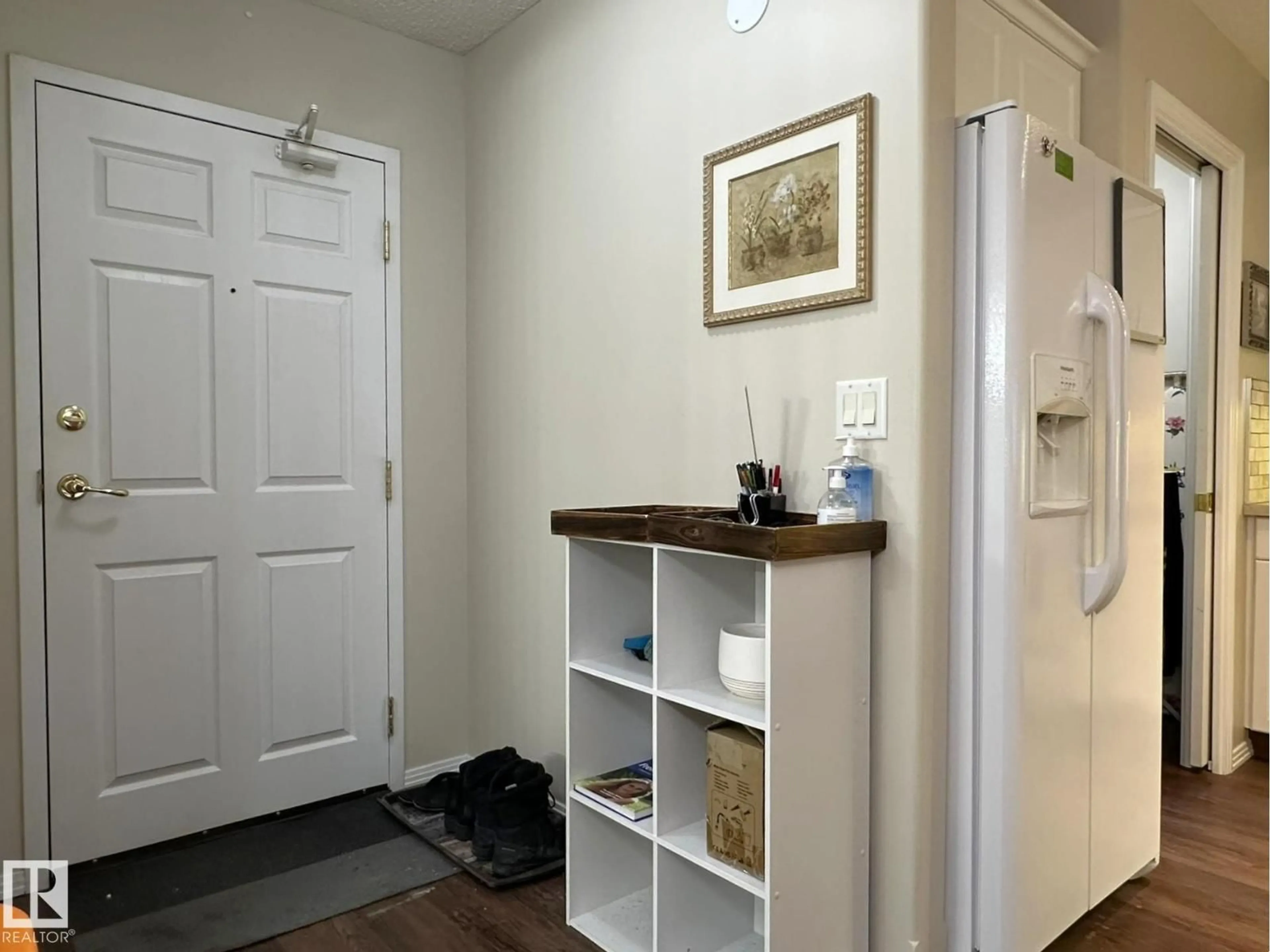 Indoor entryway for 9730 - 315 174 ST, Edmonton Alberta T5T6J4