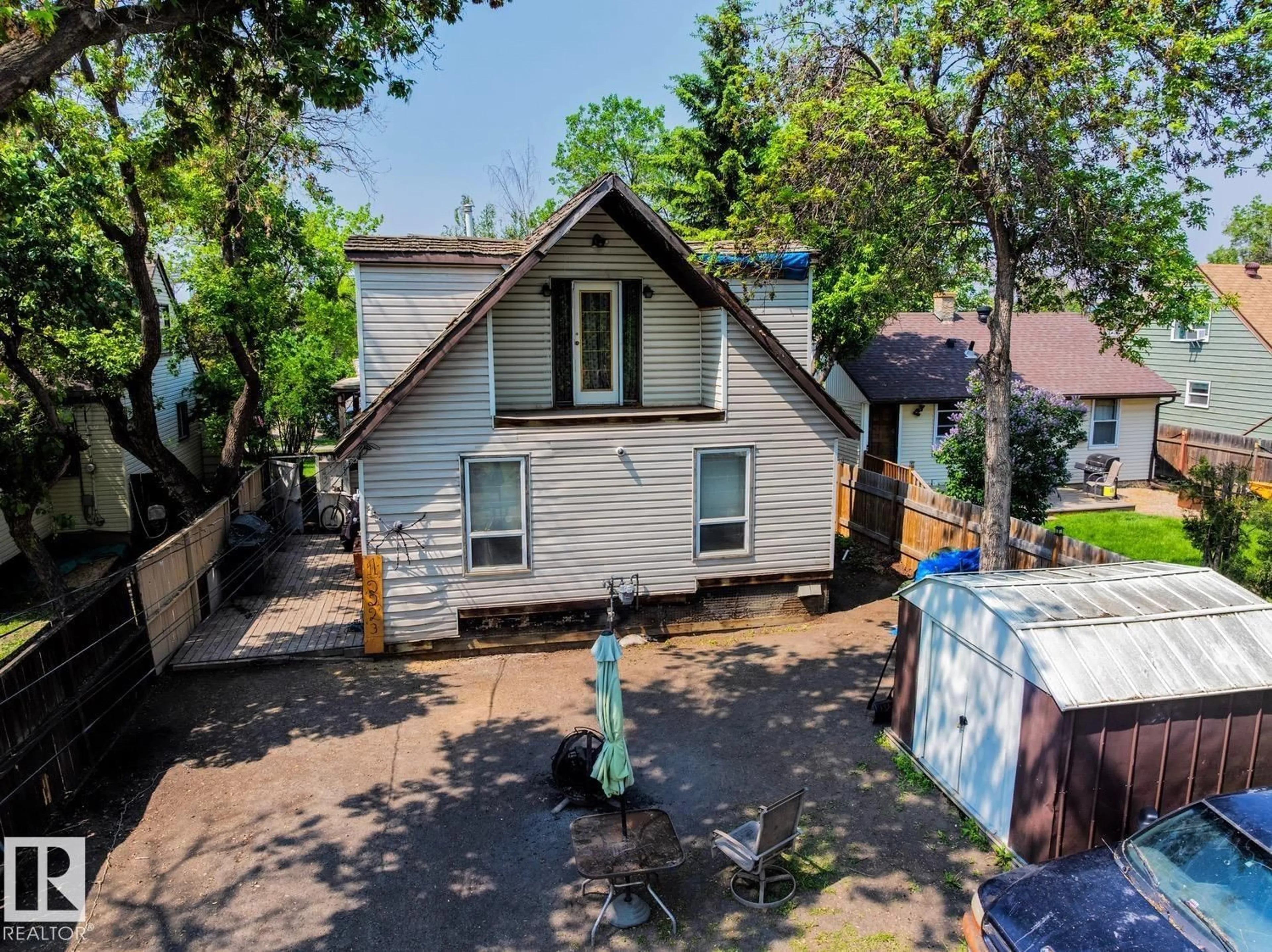 A pic from outside/outdoor area/front of a property/back of a property/a pic from drone, street for NW - 12223 107 ST, Edmonton Alberta T5G2S9