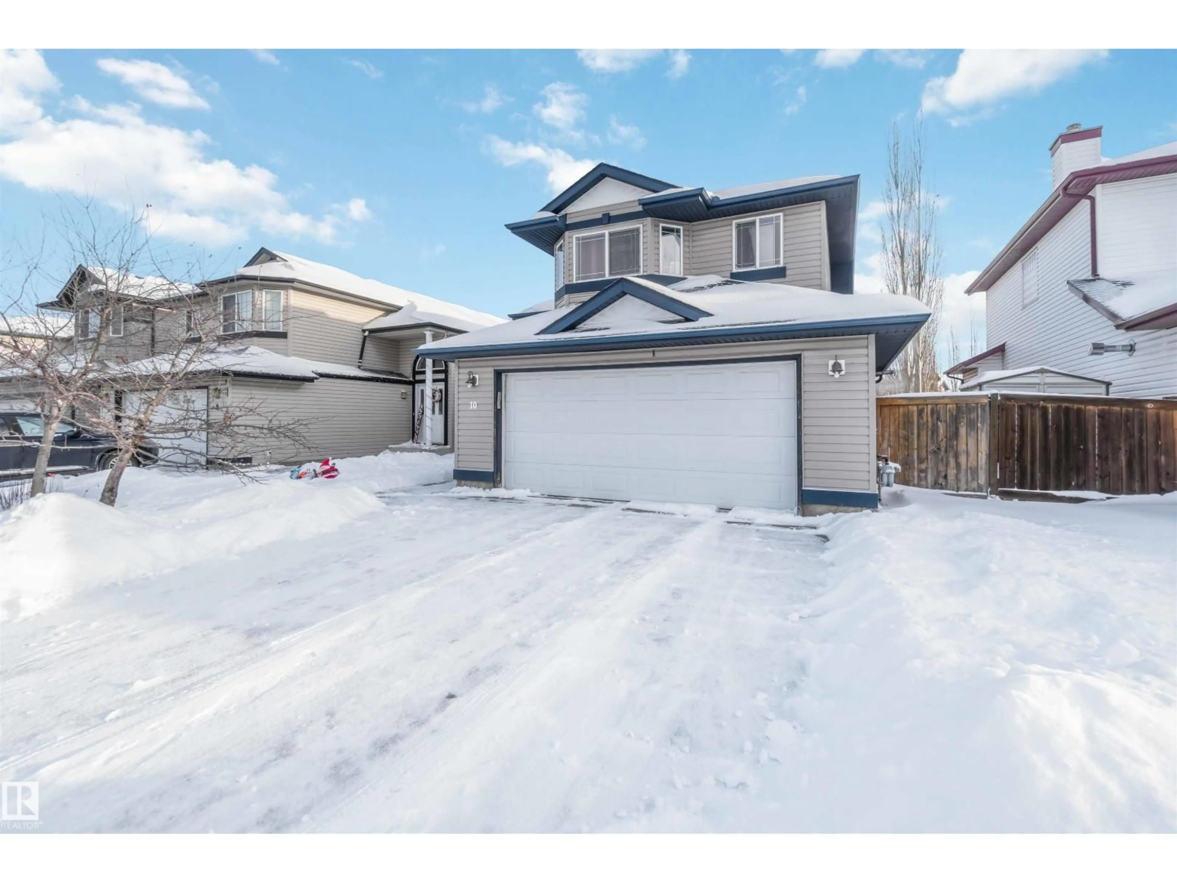 A pic from outside/outdoor area/front of a property/back of a property/a pic from drone, street for 10 HEATHERGLEN DRIVE, Spruce Grove Alberta T7X4L2