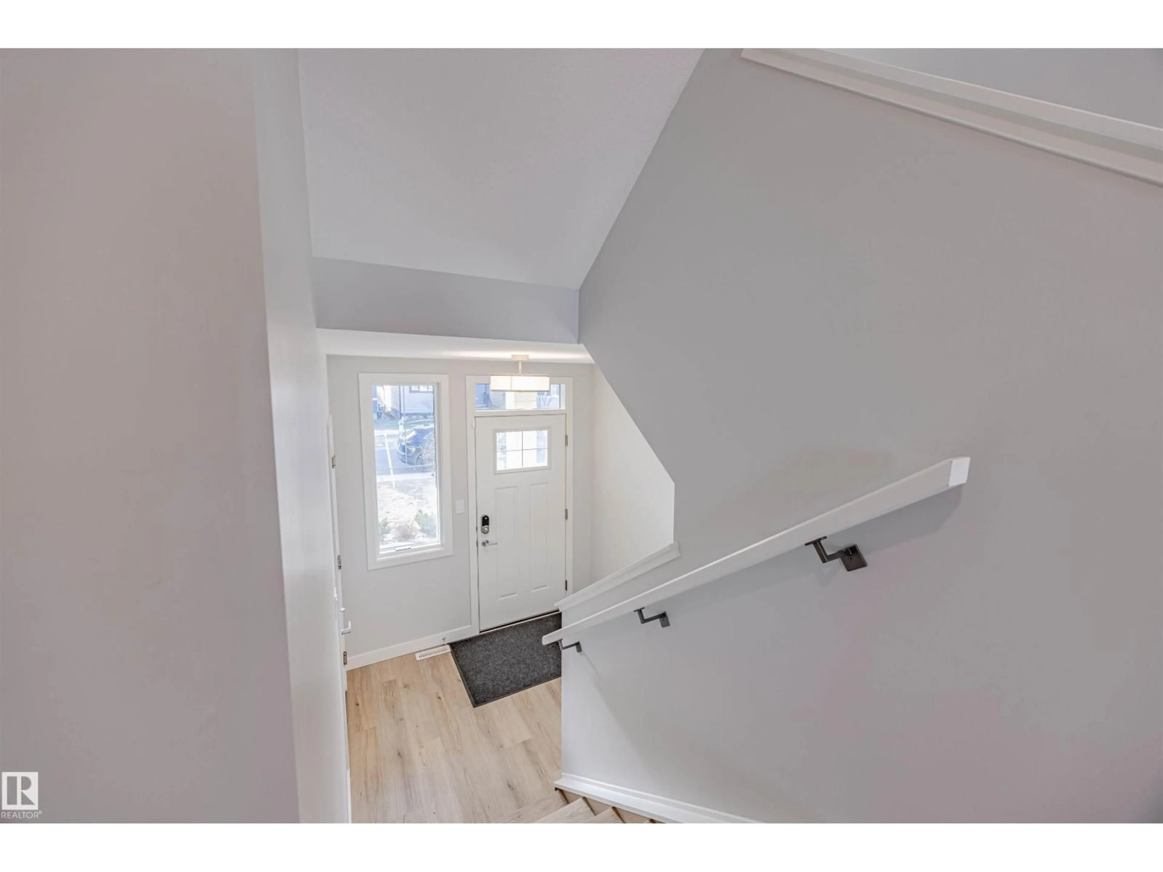 Indoor entryway for SW SW - 1745 PLUM CR, Edmonton Alberta T6X2Z8