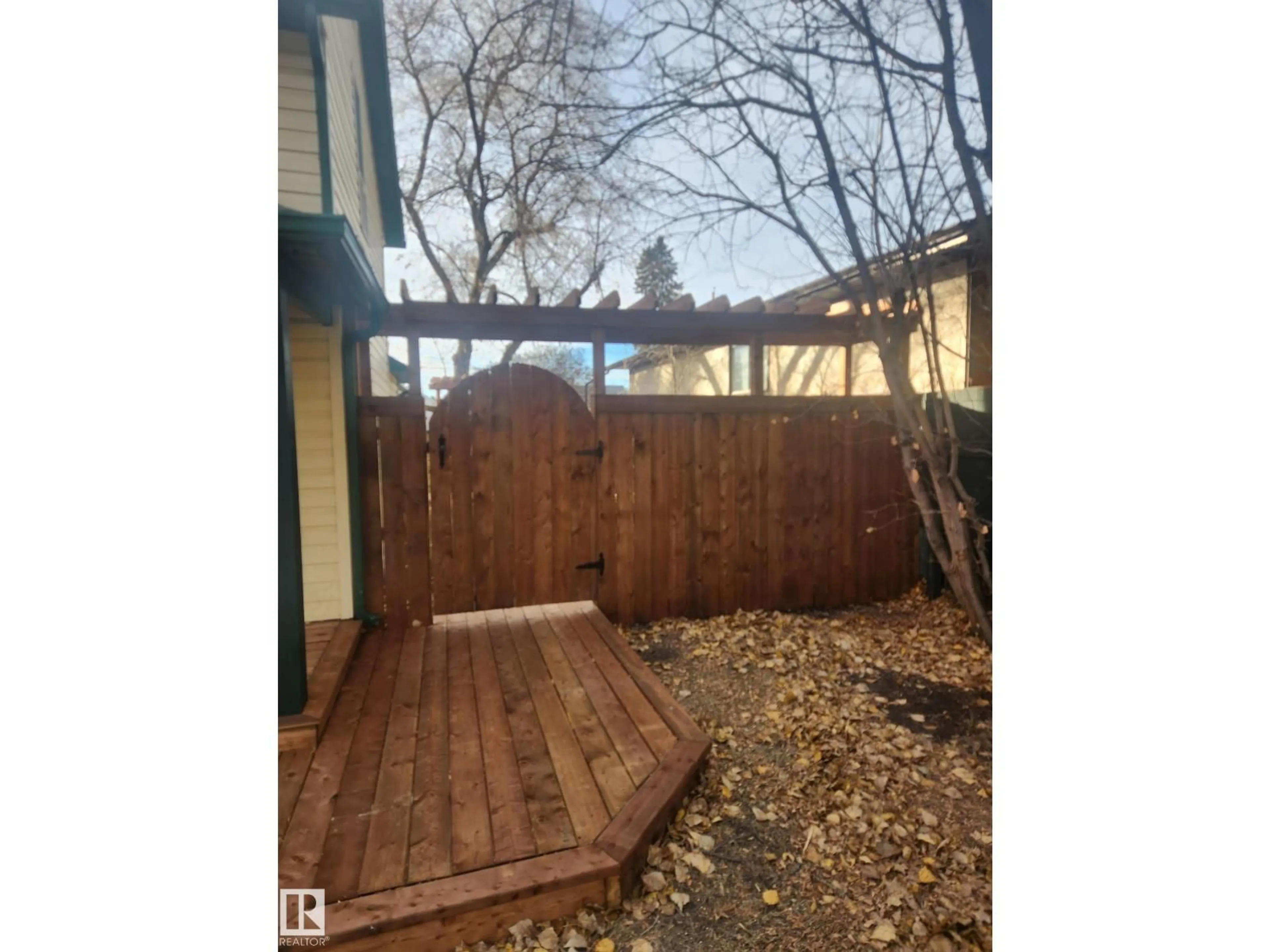 Patio, street for 4508 52 ST, Wetaskiwin Alberta T9A1N6