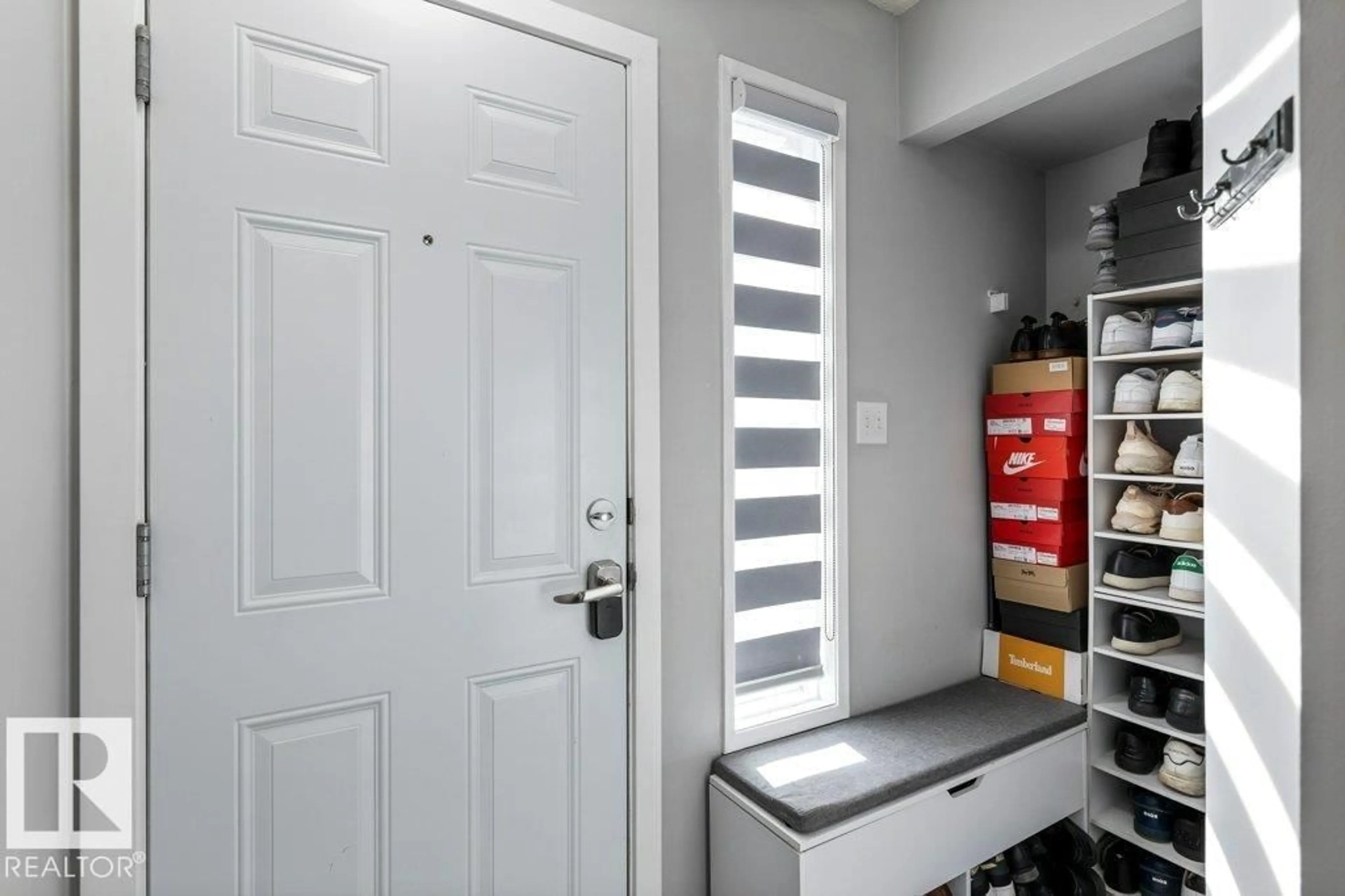 Indoor entryway for NW - 16487 115 ST, Edmonton Alberta T5X5E8