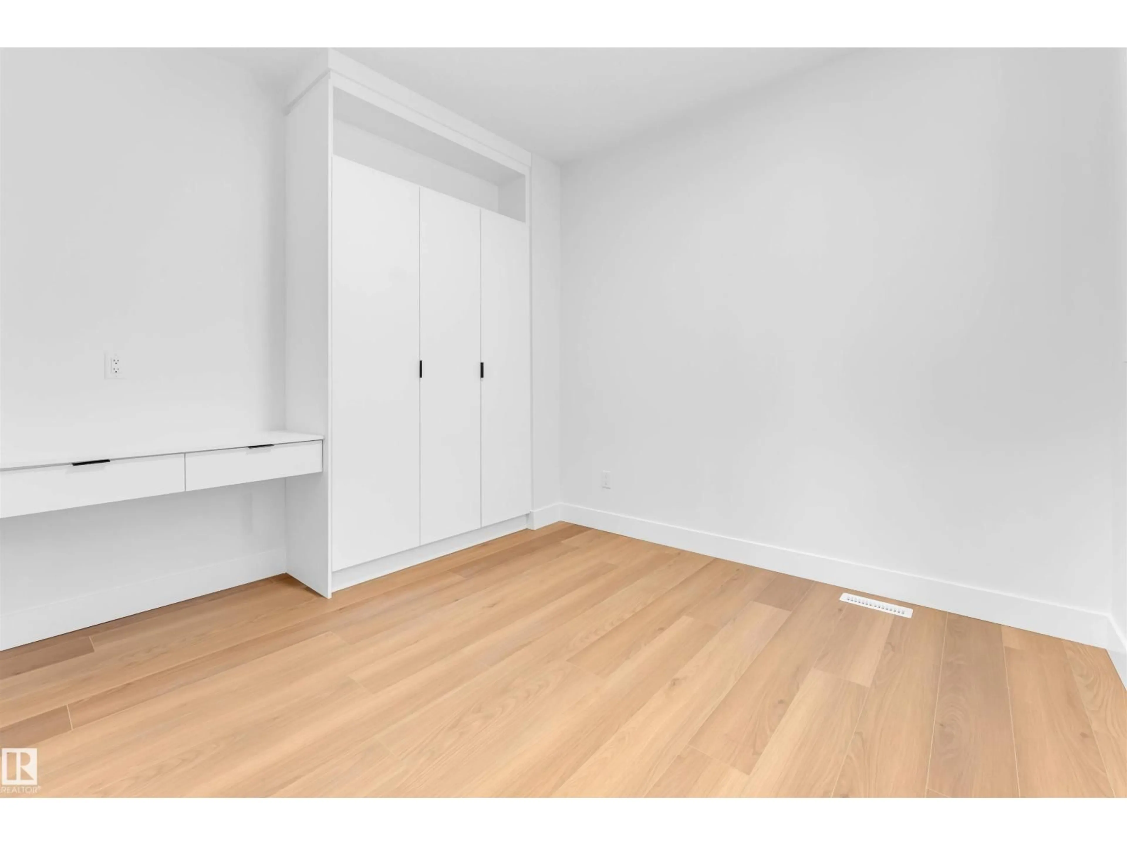 Unknown for 152 EDGEWATER CI, Leduc Alberta T9E1K5