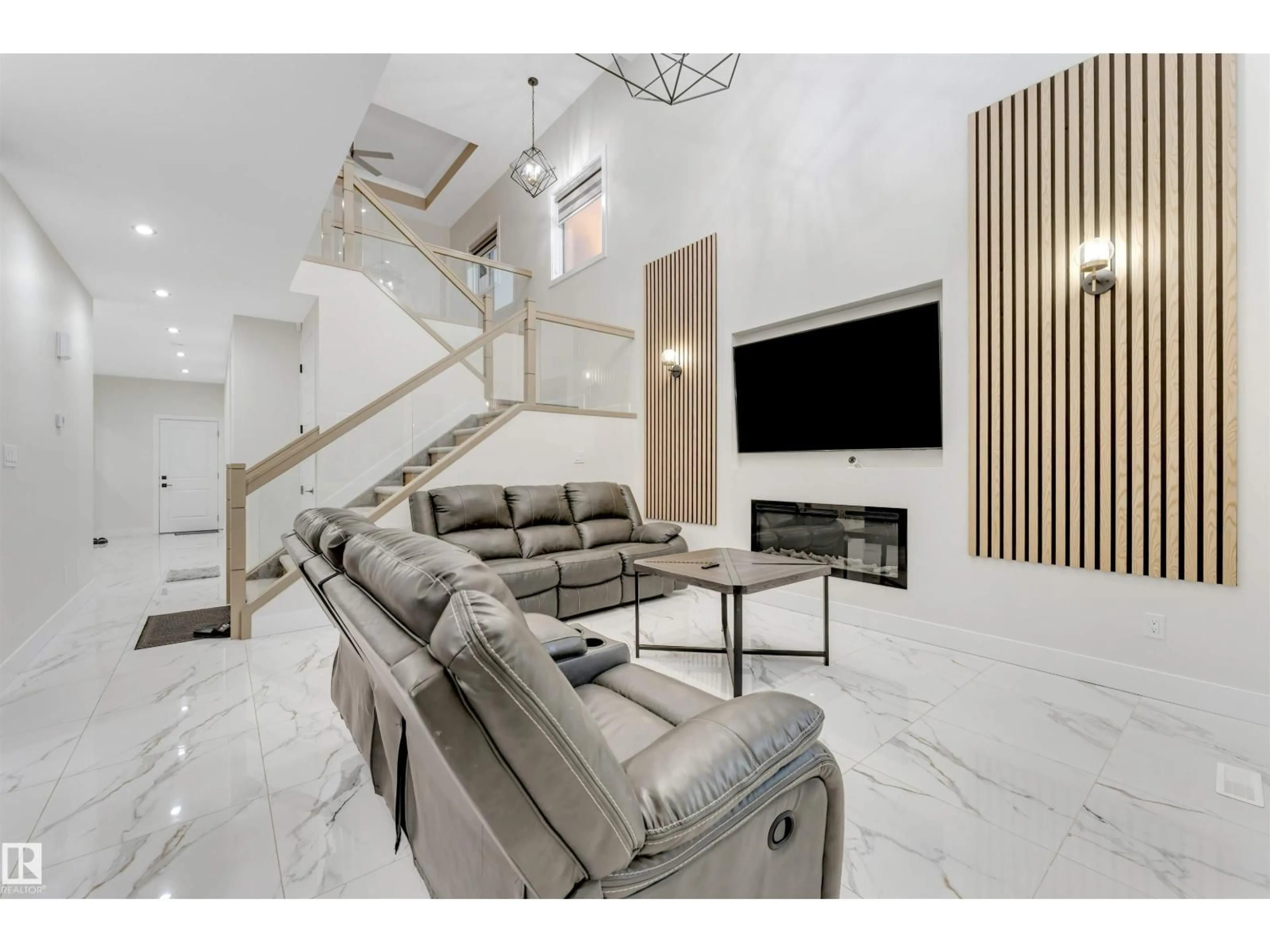 Unknown for NW - 16916 47 ST, Edmonton Alberta T5Y4J5