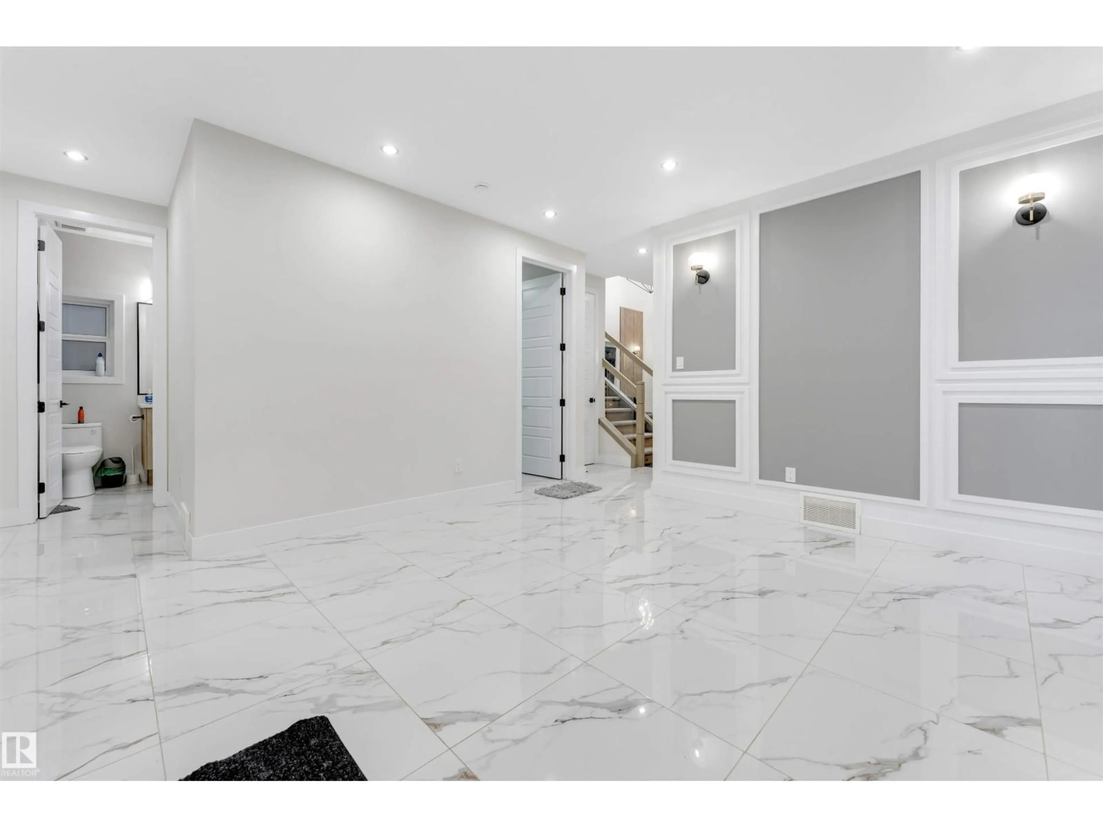 Unknown for NW - 16916 47 ST, Edmonton Alberta T5Y4J5