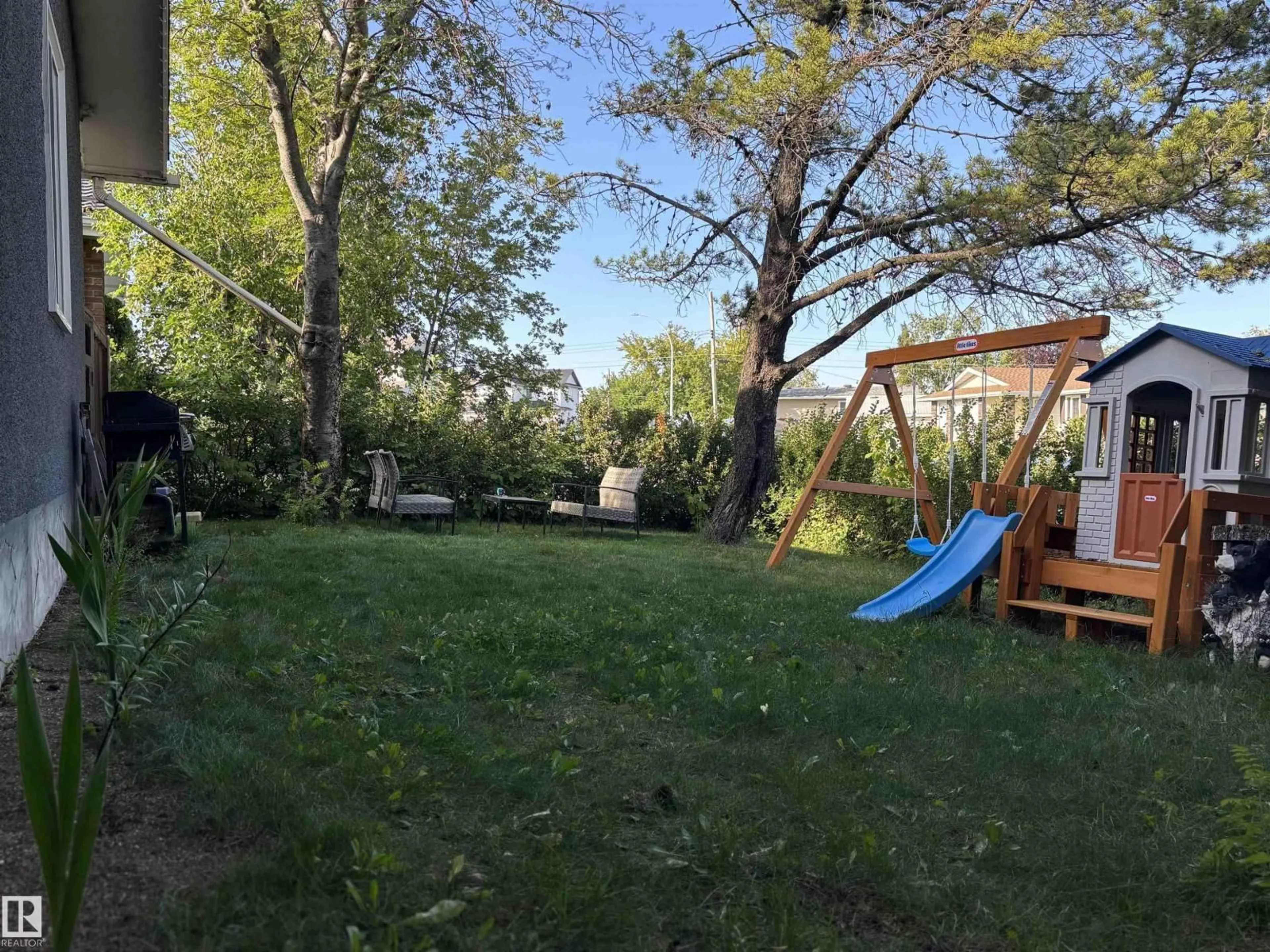 Patio, forest/trees view for 33 WILD HAY DR, Devon Alberta T9G1S5