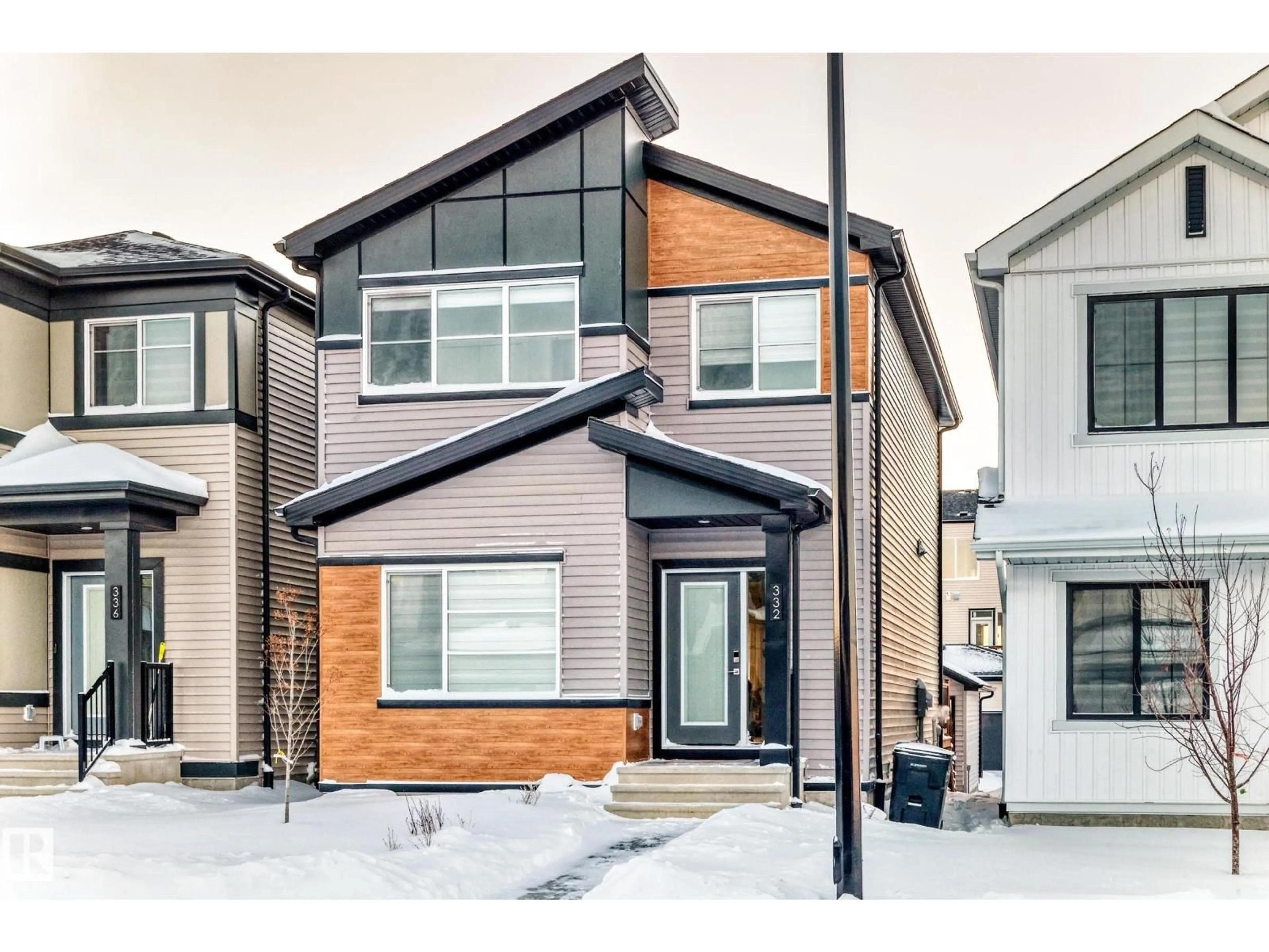Home with vinyl exterior material, street for SW - 332 29 ST, Edmonton Alberta T6X3E7