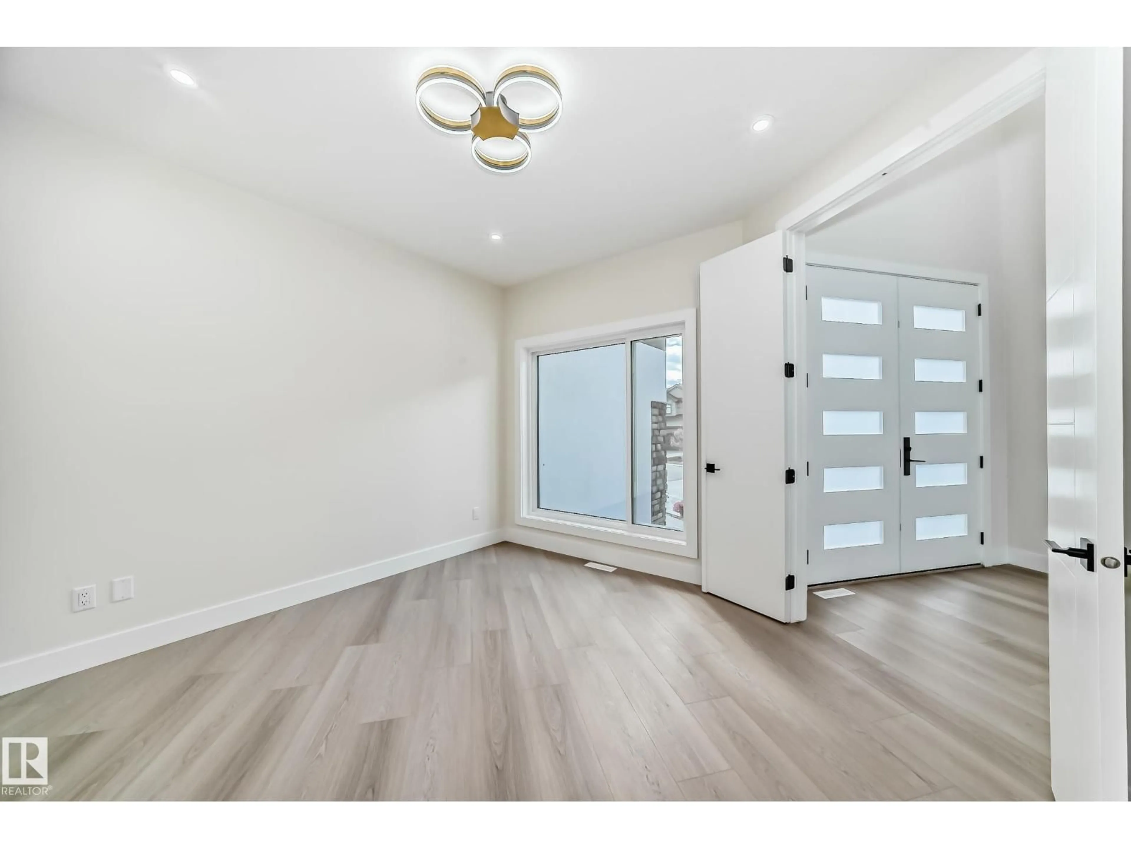 Indoor entryway for NE - 5928 32 ST, Rural Leduc County Alberta T4X0X4