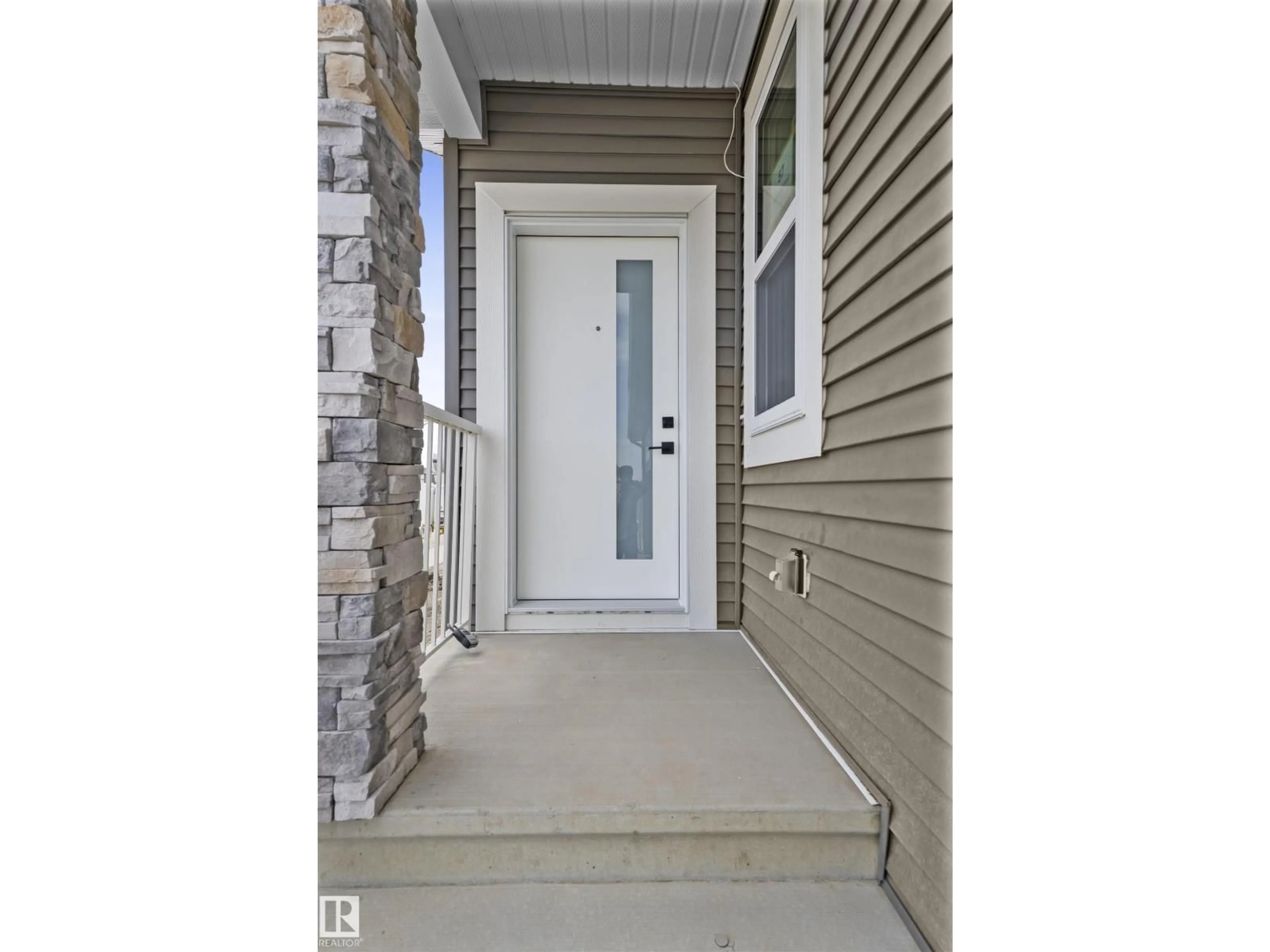 Indoor entryway for 57 ELDRIDGE PT, St. Albert Alberta T8N8C3