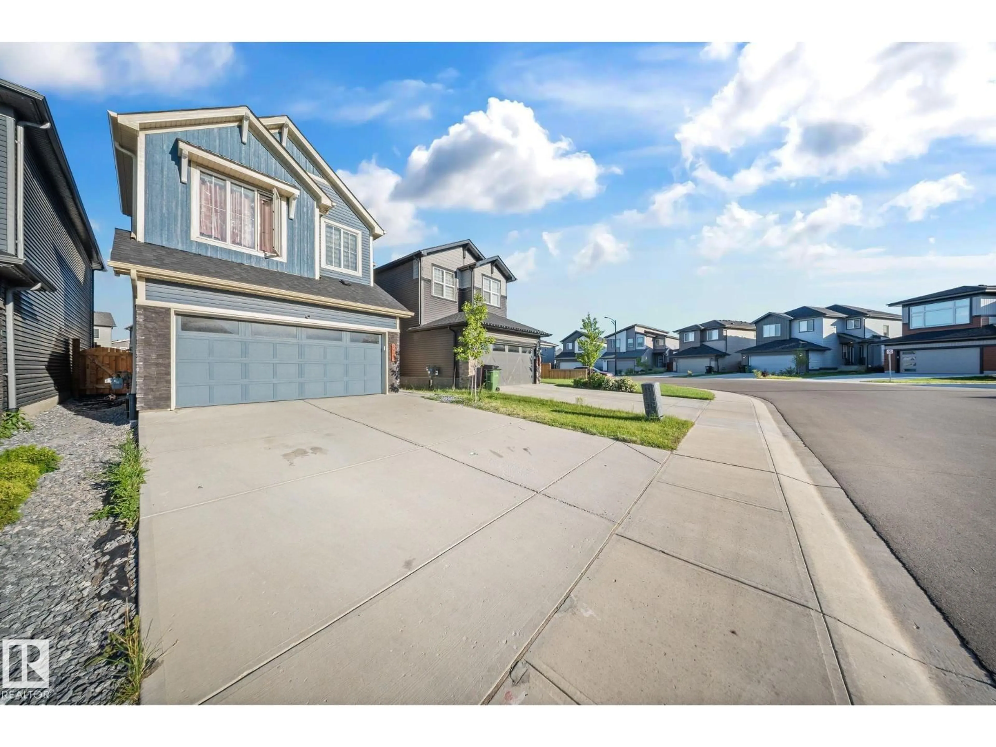 A pic from outside/outdoor area/front of a property/back of a property/a pic from drone, street for 3445 CHECKNITA TC, Edmonton Alberta T6W4W5