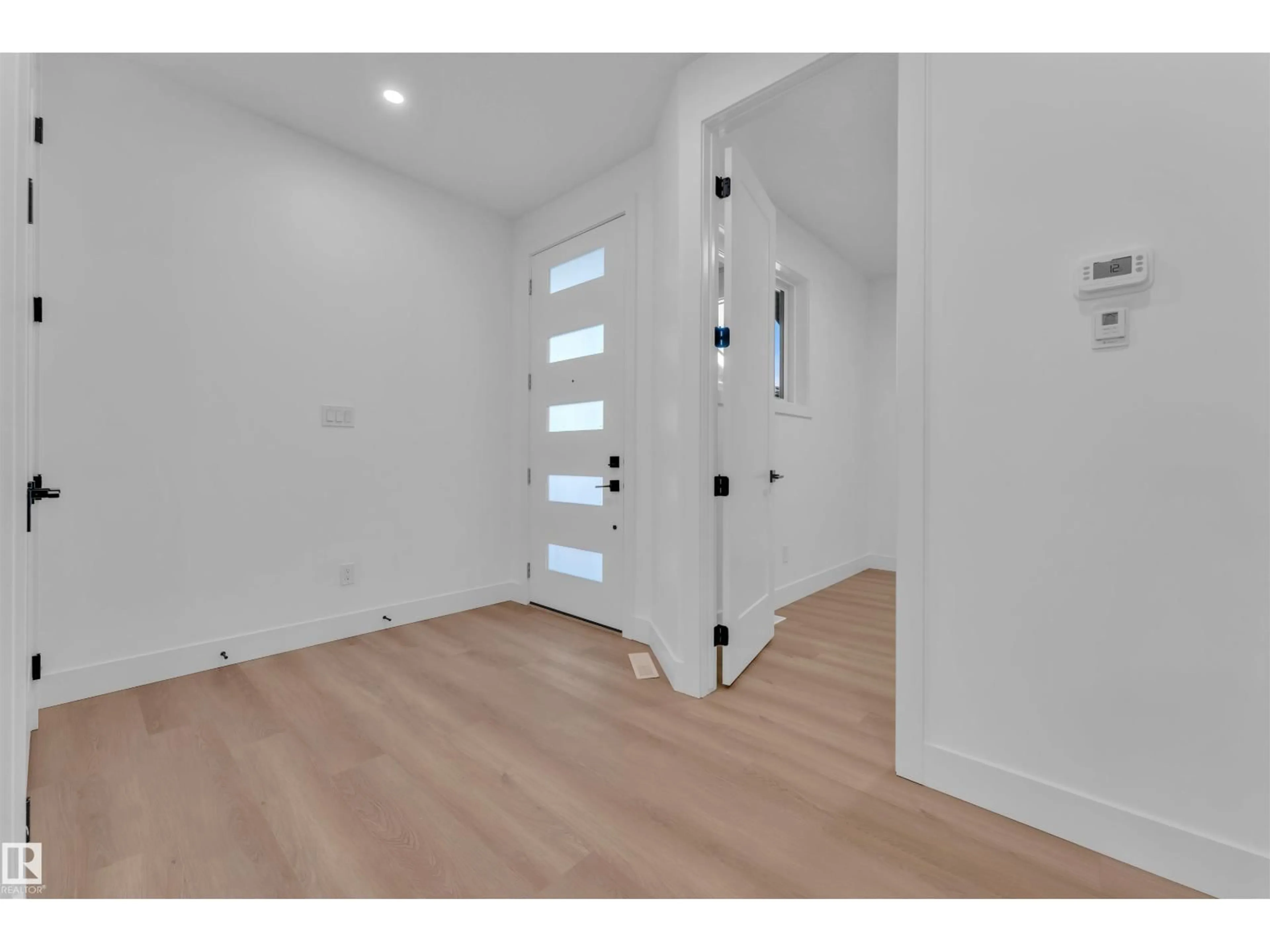 Indoor entryway for SW - 127 24 ST, Edmonton Alberta T6X3K4