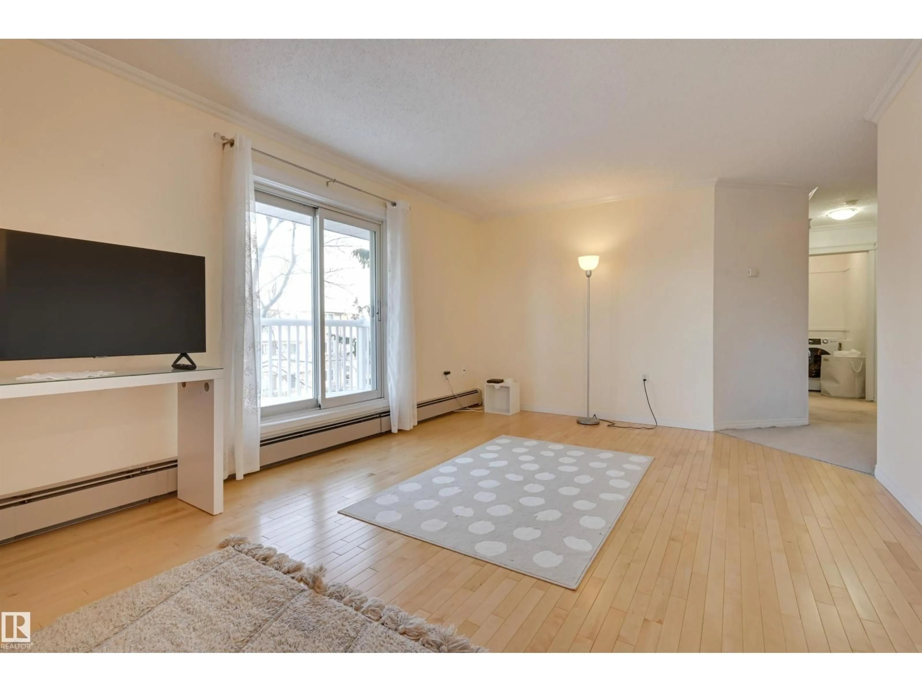 A pic of a room for 307 - 6310 101 AV, Edmonton Alberta T6A0H5