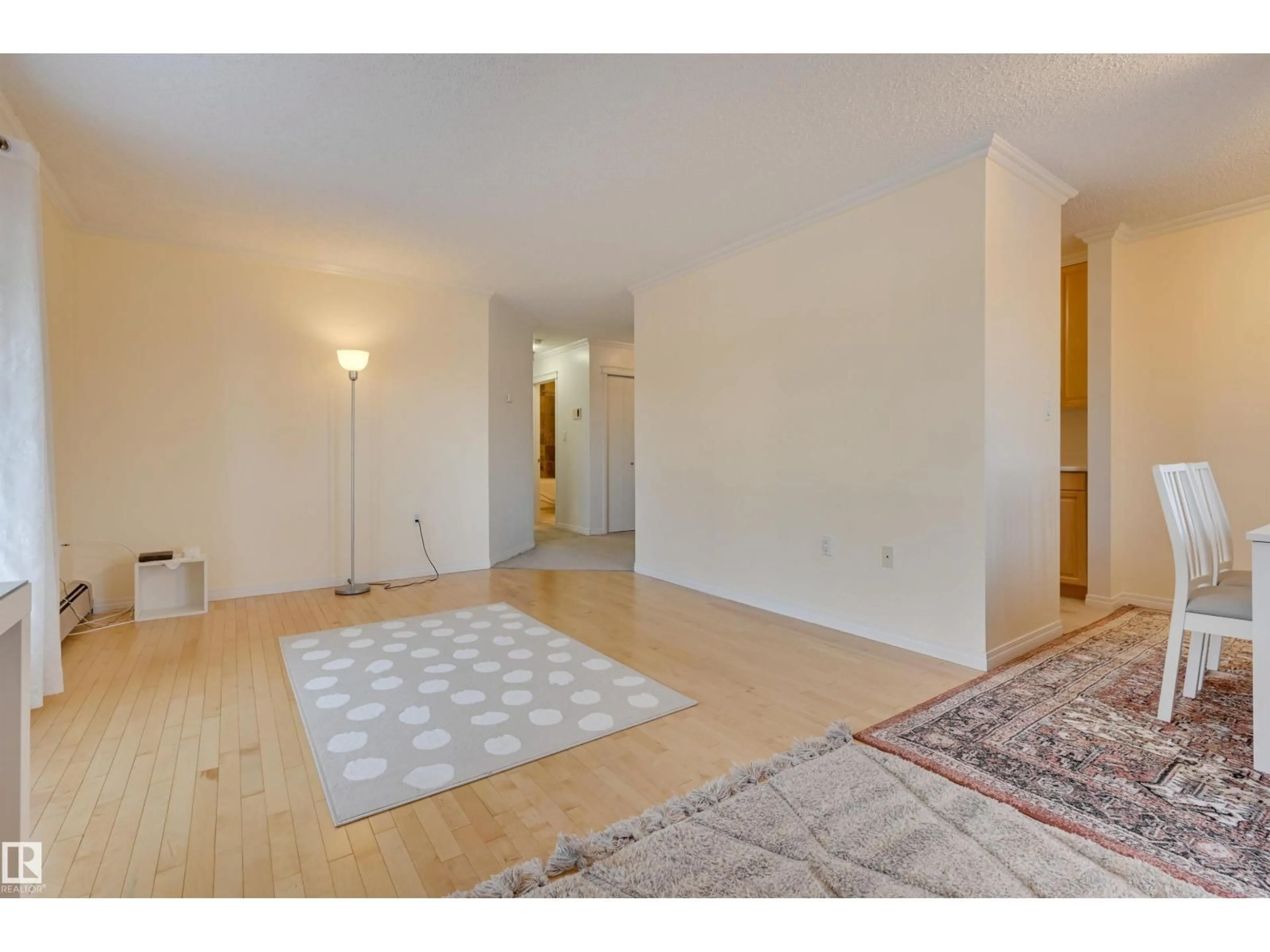 Unknown for 307 - 6310 101 AV, Edmonton Alberta T6A0H5