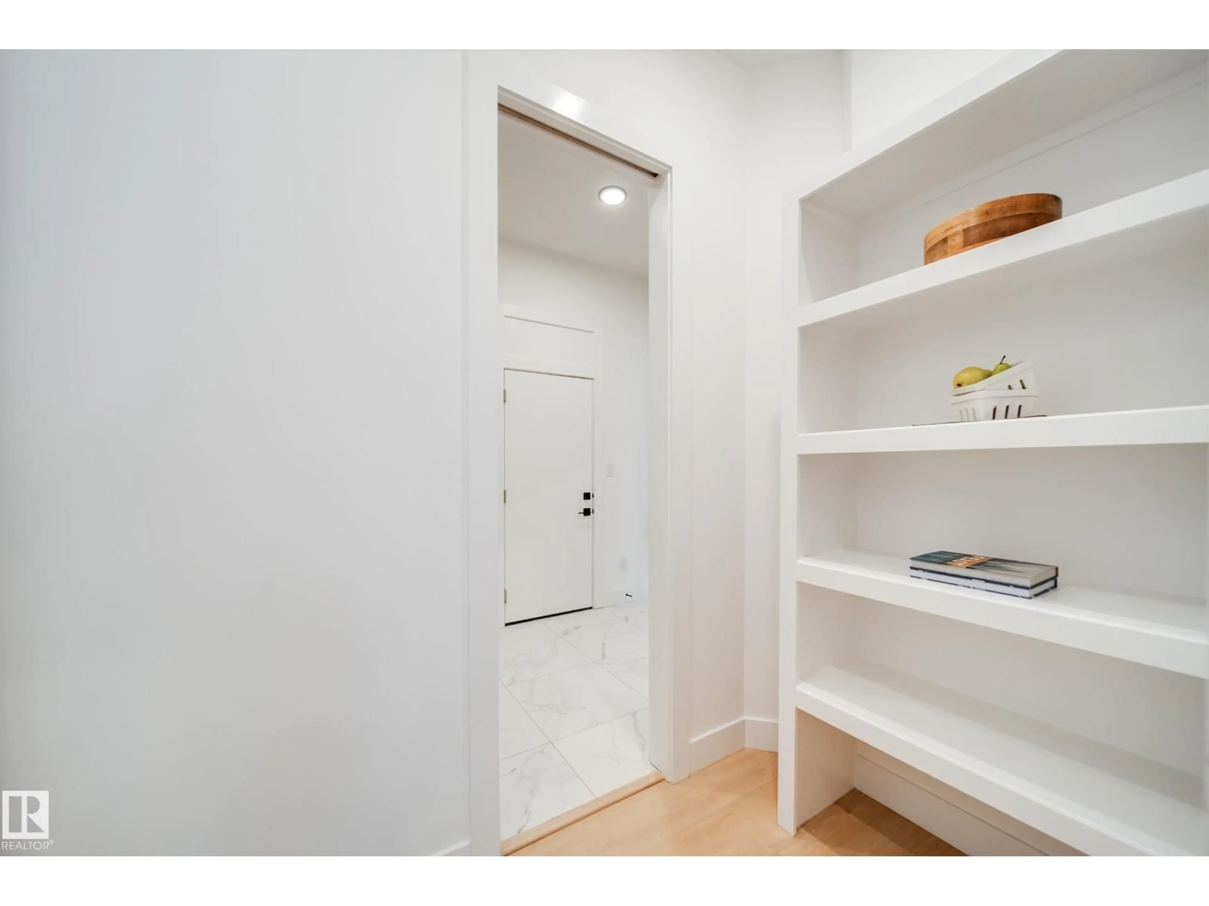 Unknown for 2 - 20425 93 AV, Edmonton Alberta T5T7C7