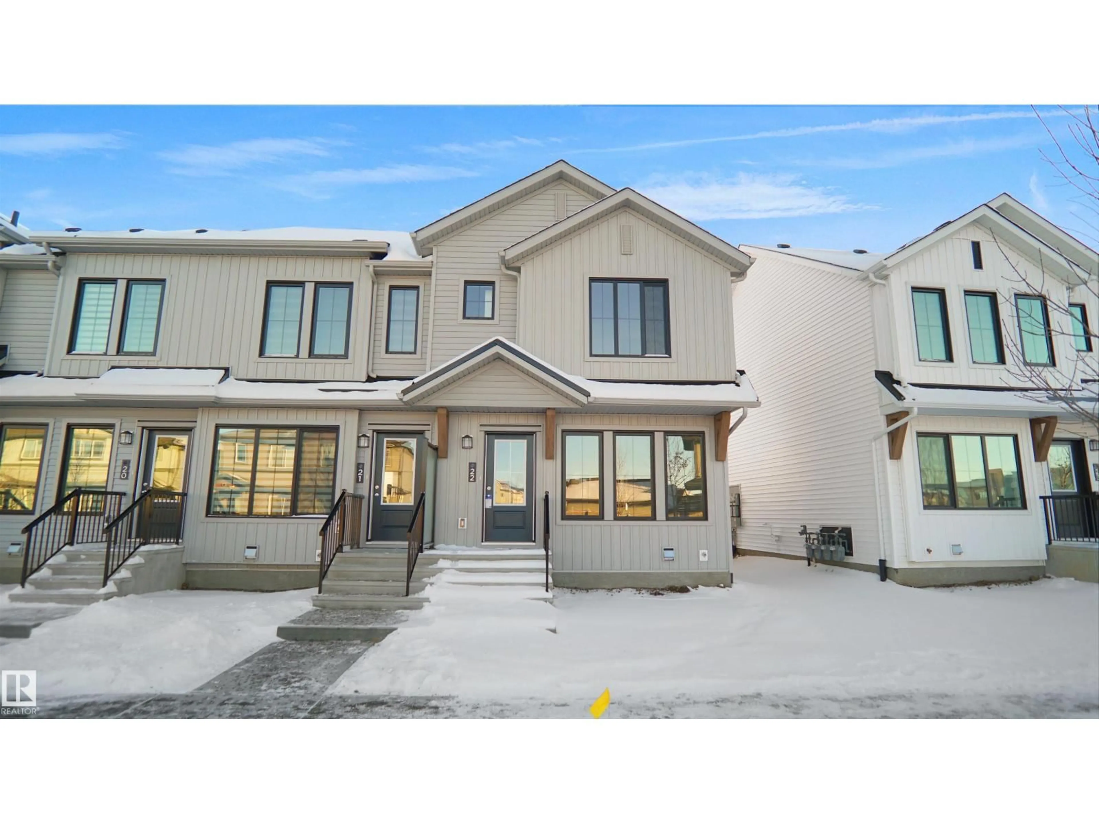 Home with vinyl exterior material, street for 1 ELIZABETH GD, Spruce Grove Alberta T7X3C7