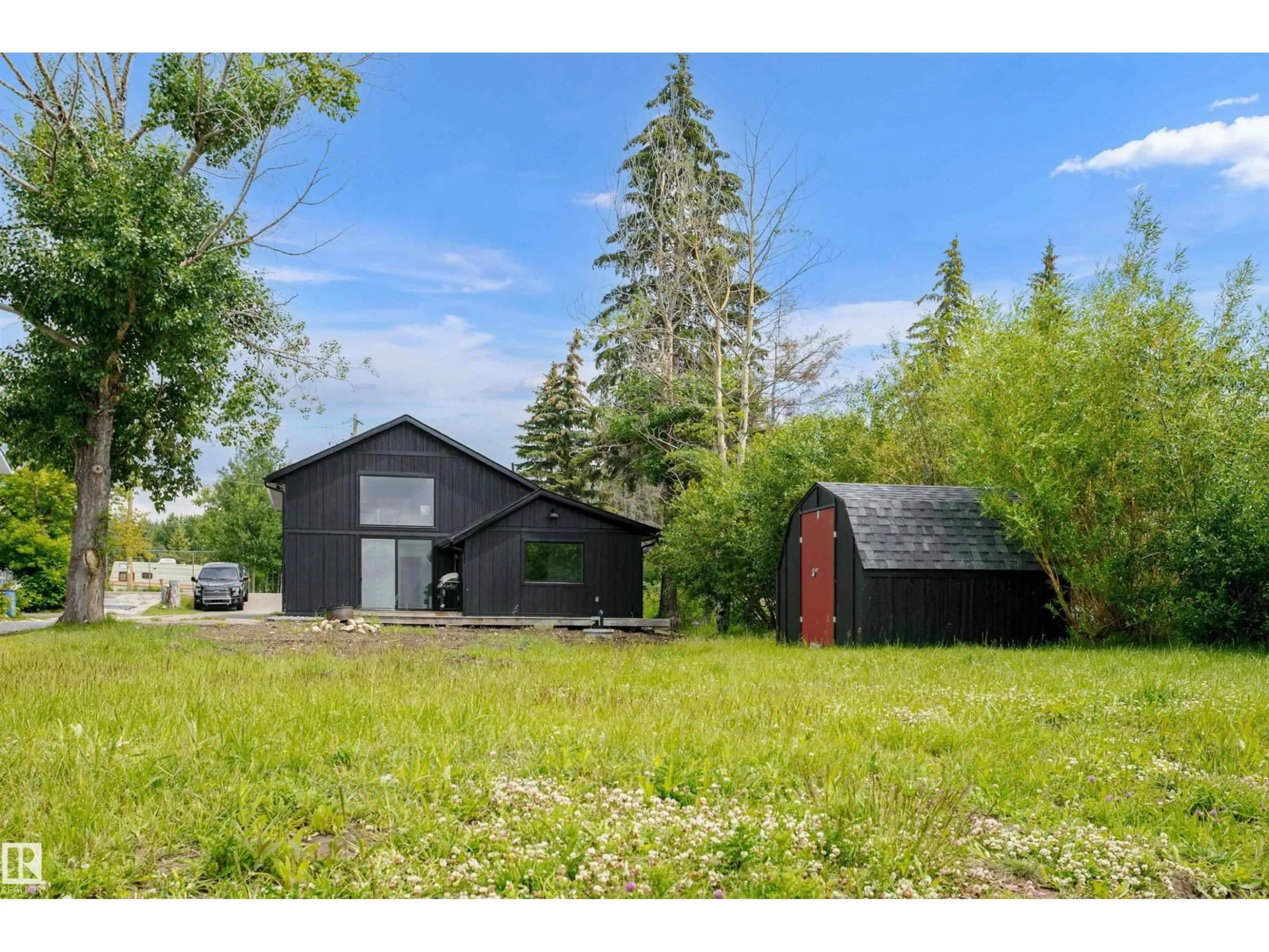 Shed for 55022 STE - 24 ANNE TR, Rural Lac Ste. Anne County Alberta T0E1A1