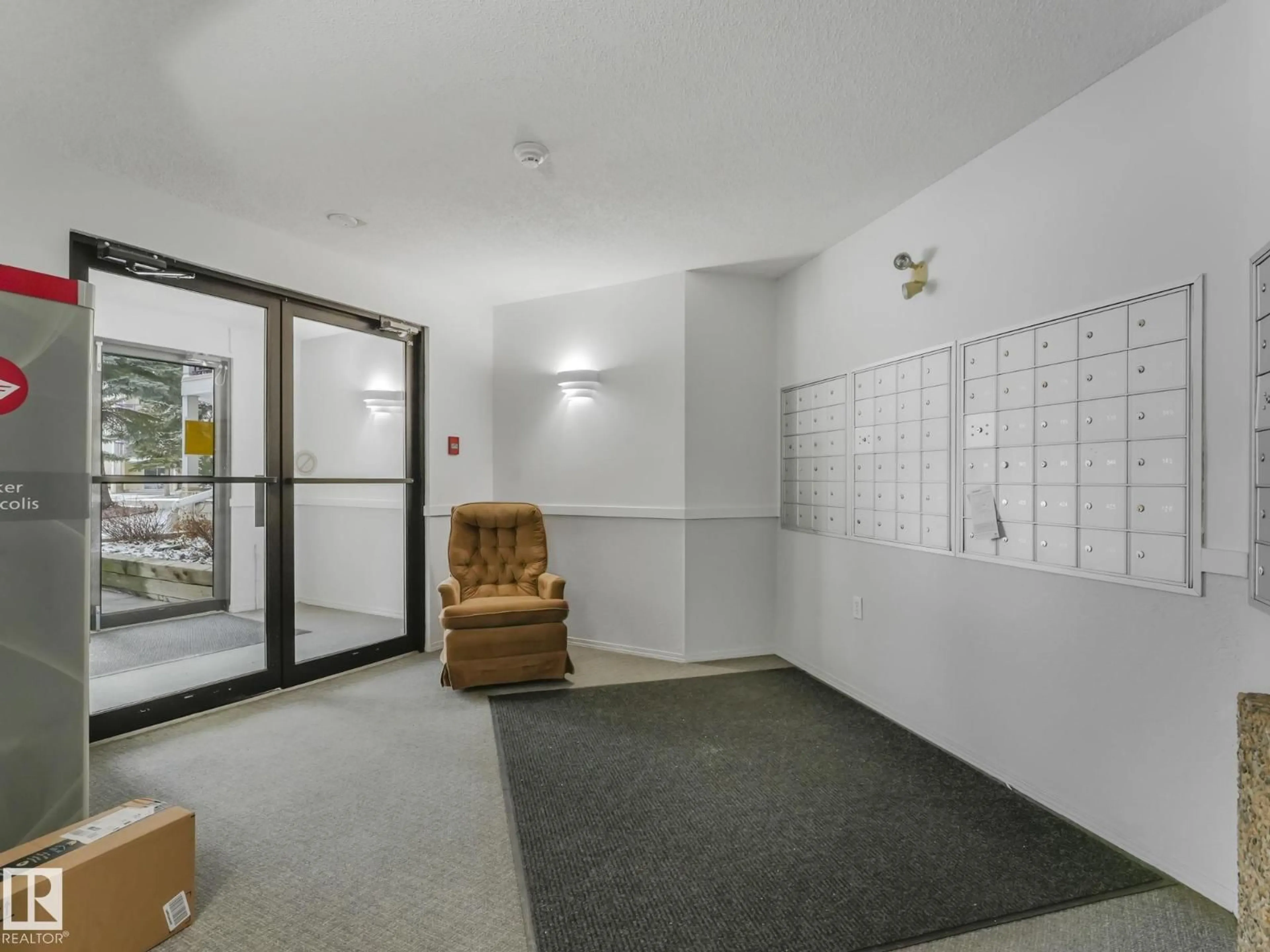 Indoor foyer for #326 - 10636 120 ST, Edmonton Alberta T5H4L5