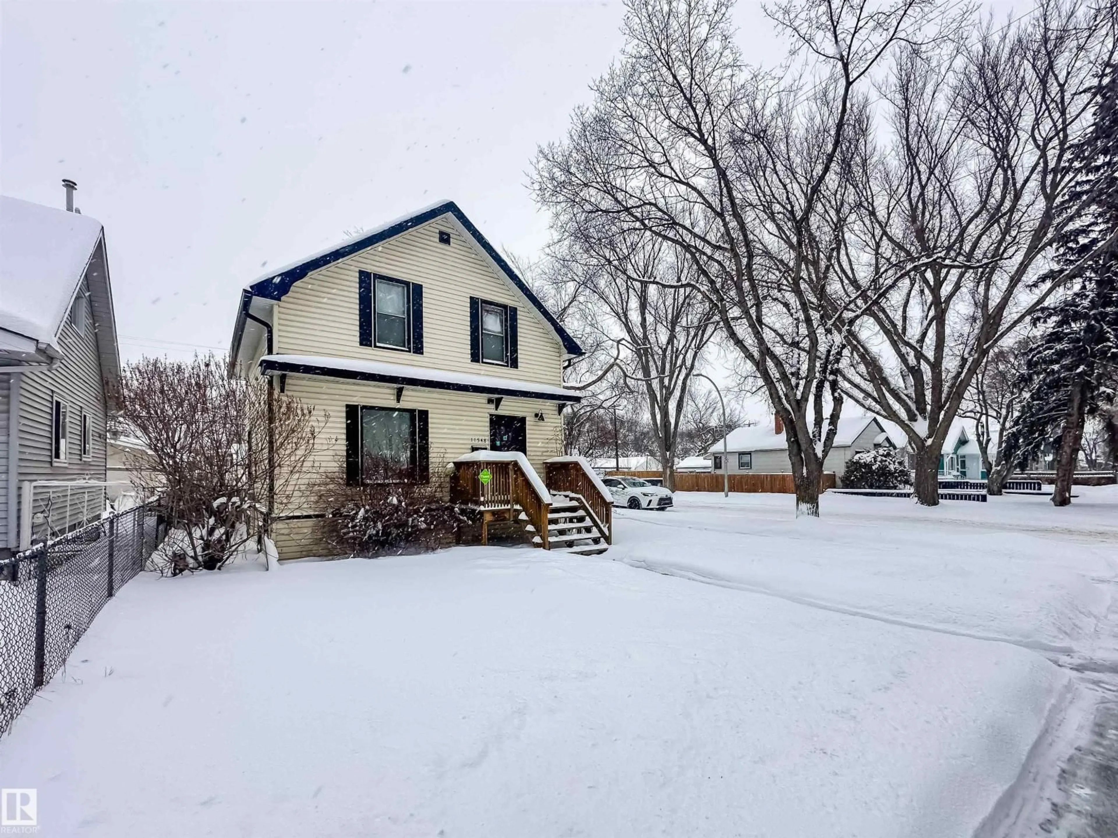 A pic from outside/outdoor area/front of a property/back of a property/a pic from drone, street for 11548 89 ST, Edmonton Alberta T5B3T9