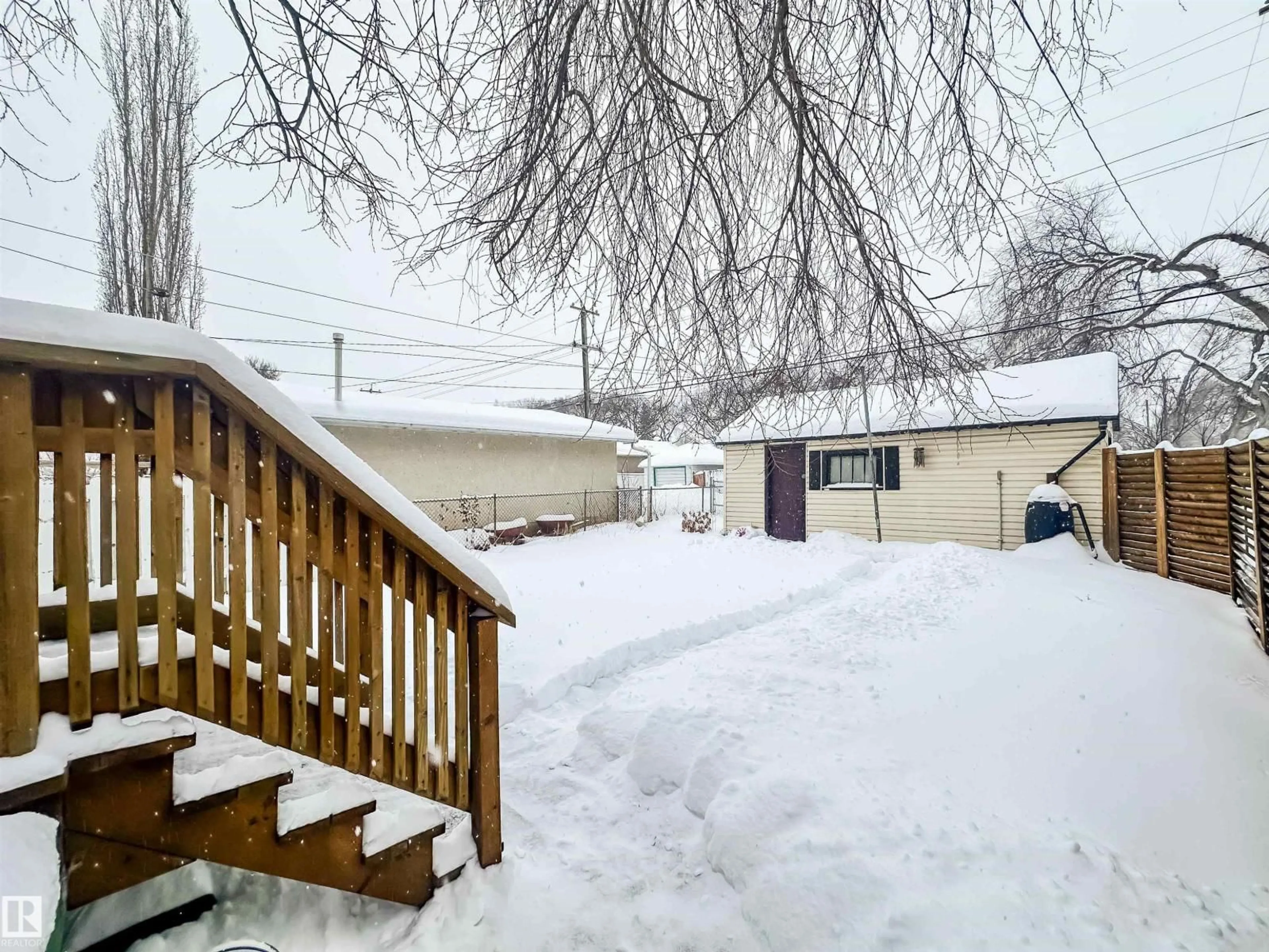 Patio, street for 11548 89 ST, Edmonton Alberta T5B3T9