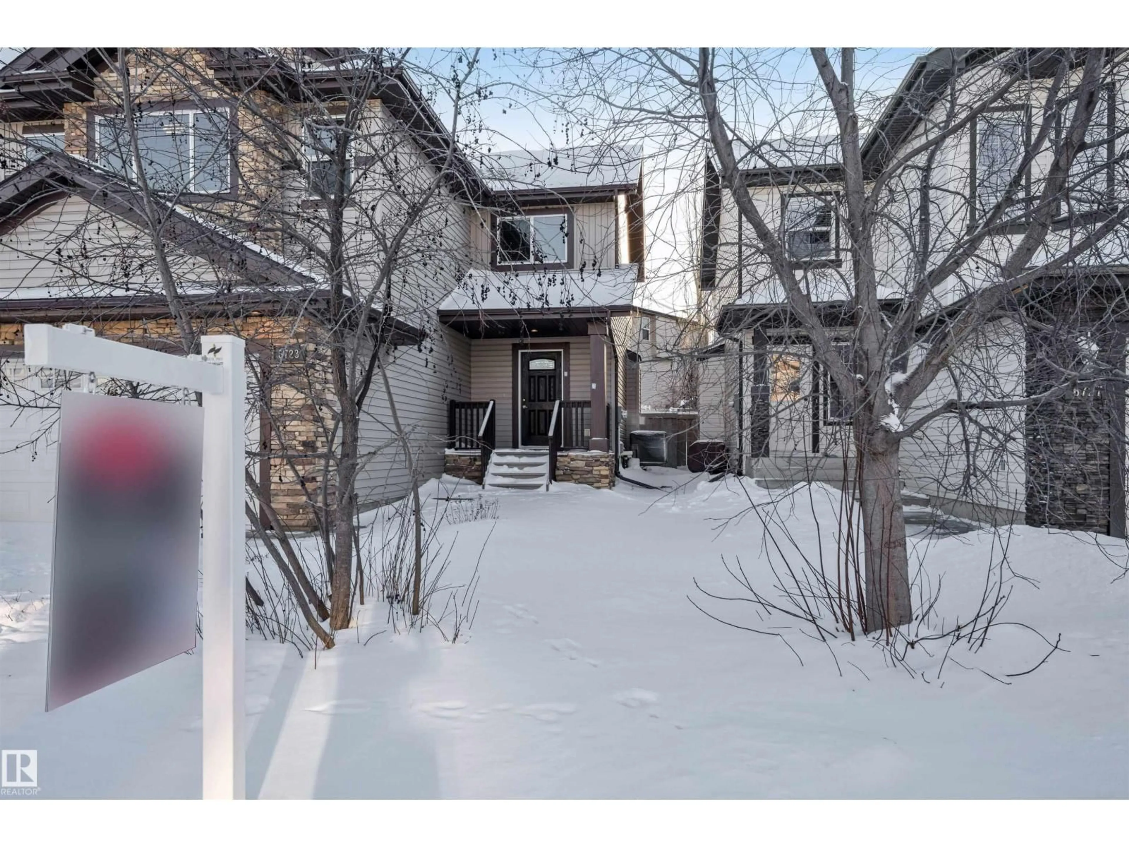 A pic from outside/outdoor area/front of a property/back of a property/a pic from drone, street for SW - 6723 19 AV, Edmonton Alberta T6X0L8