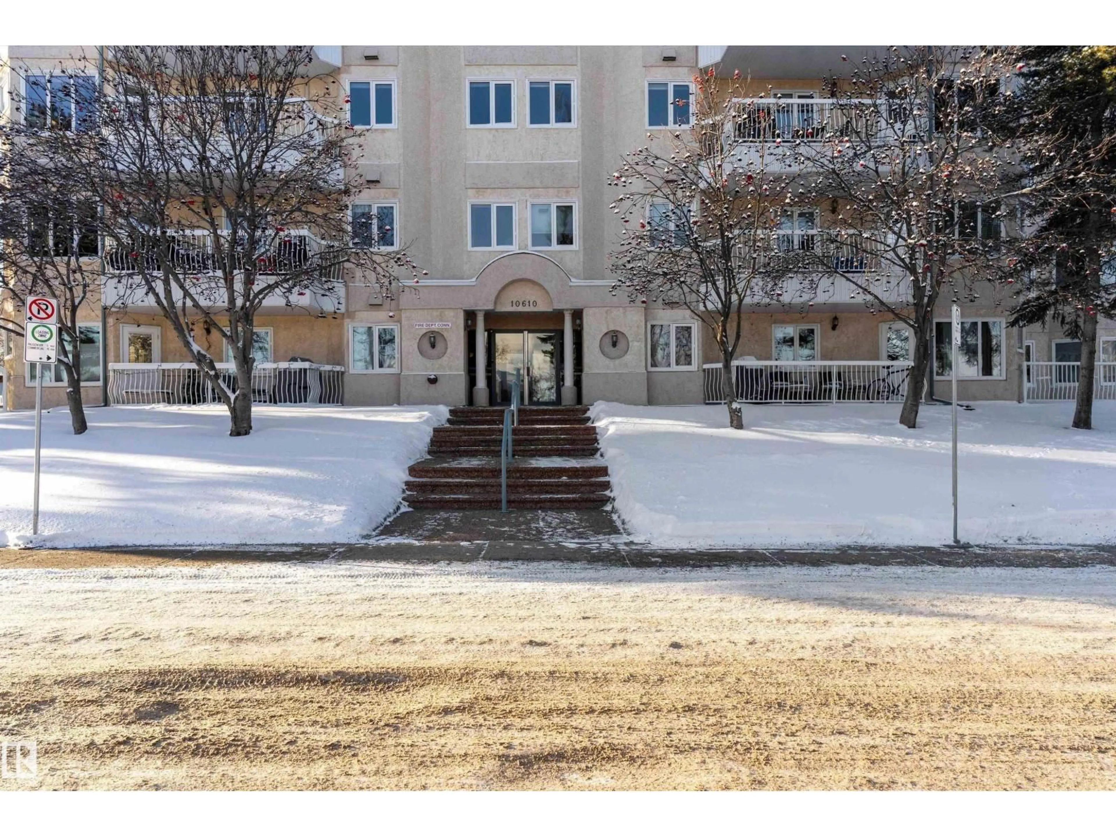Unknown for 203 - 10610 76 ST, Edmonton Alberta T6A3Y9