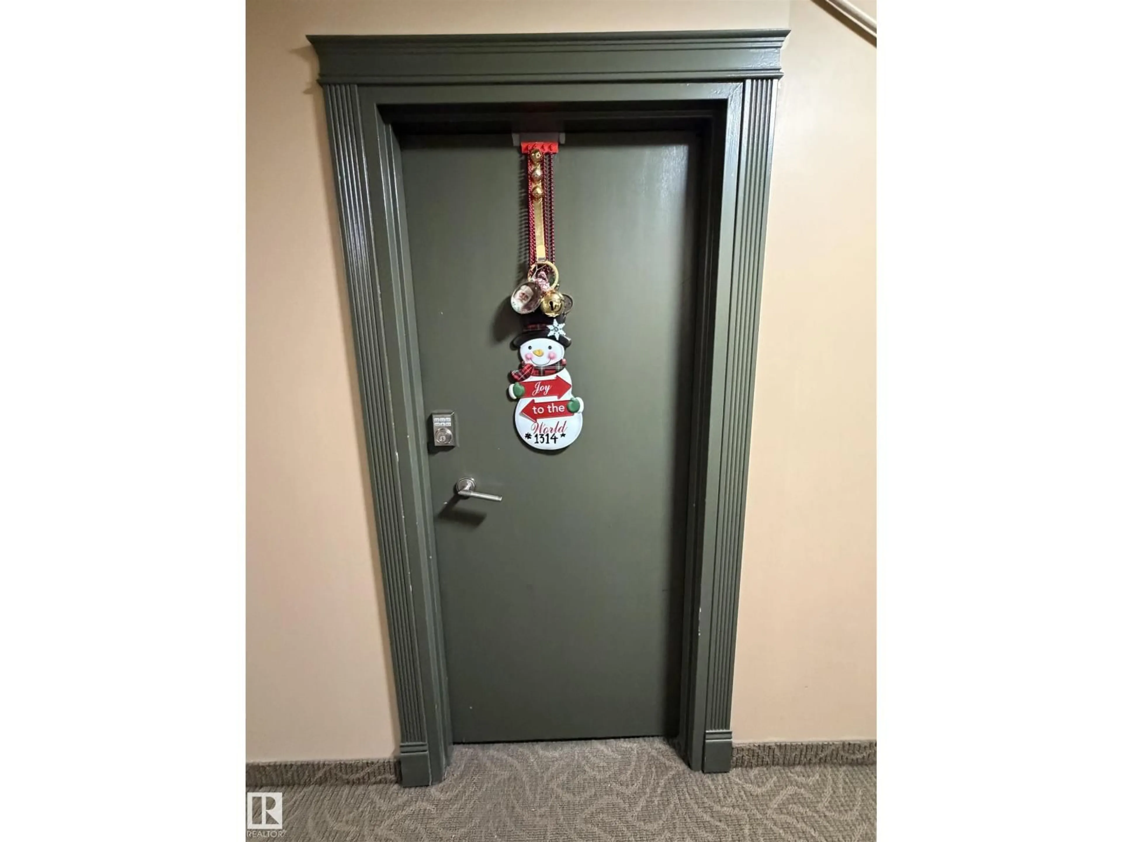 Unknown for 1314 STONY PLAIN RD, Edmonton Alberta T5N3R2