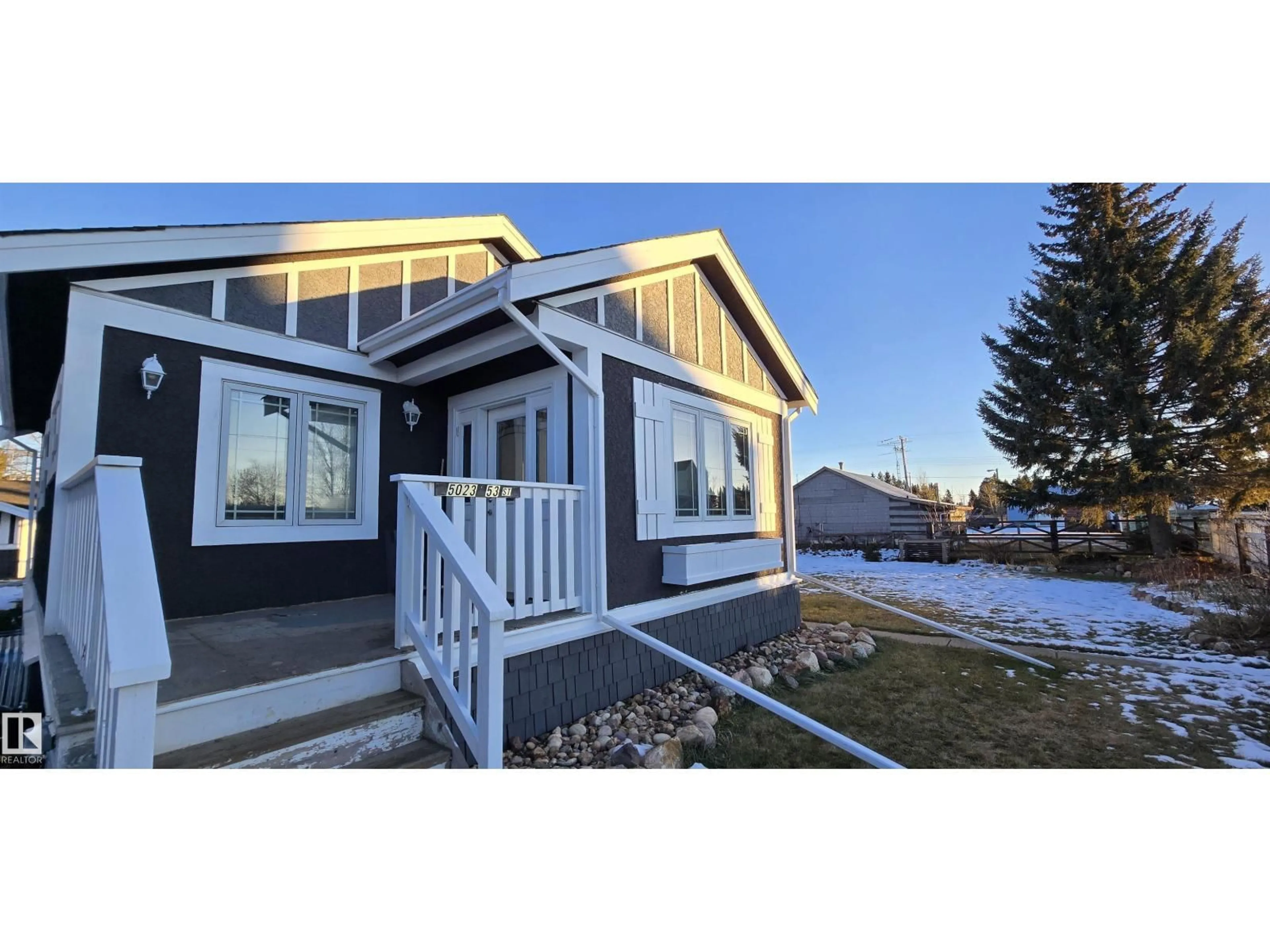 Home with vinyl exterior material, street for 5023 53 ST, Andrew Alberta T0B0C0