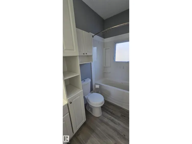 5023 53 ST, Andrew 4
