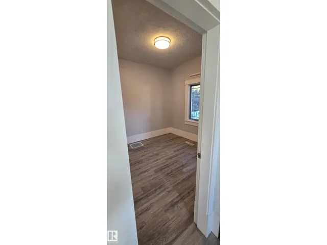 5023 53 ST, Andrew 5