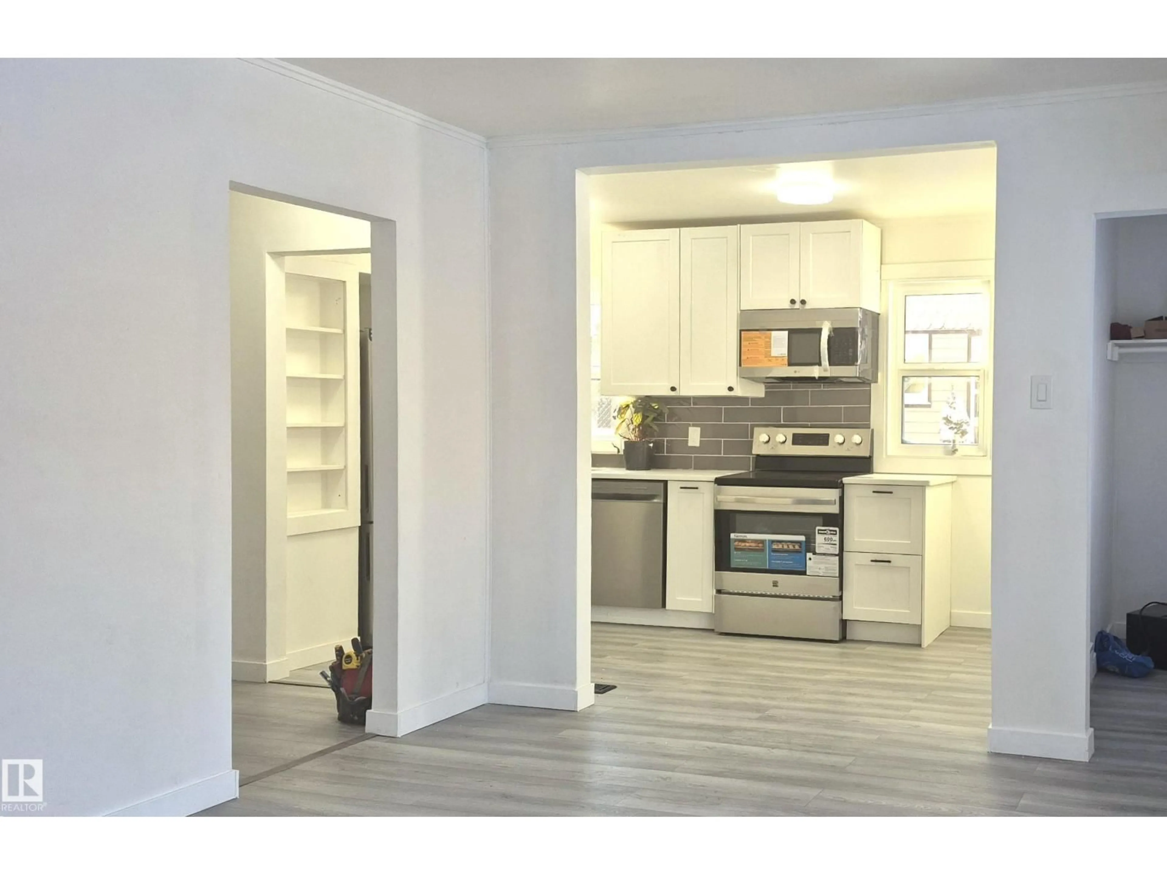 Unknown for 5907 121 AV, Edmonton Alberta T5W1P2