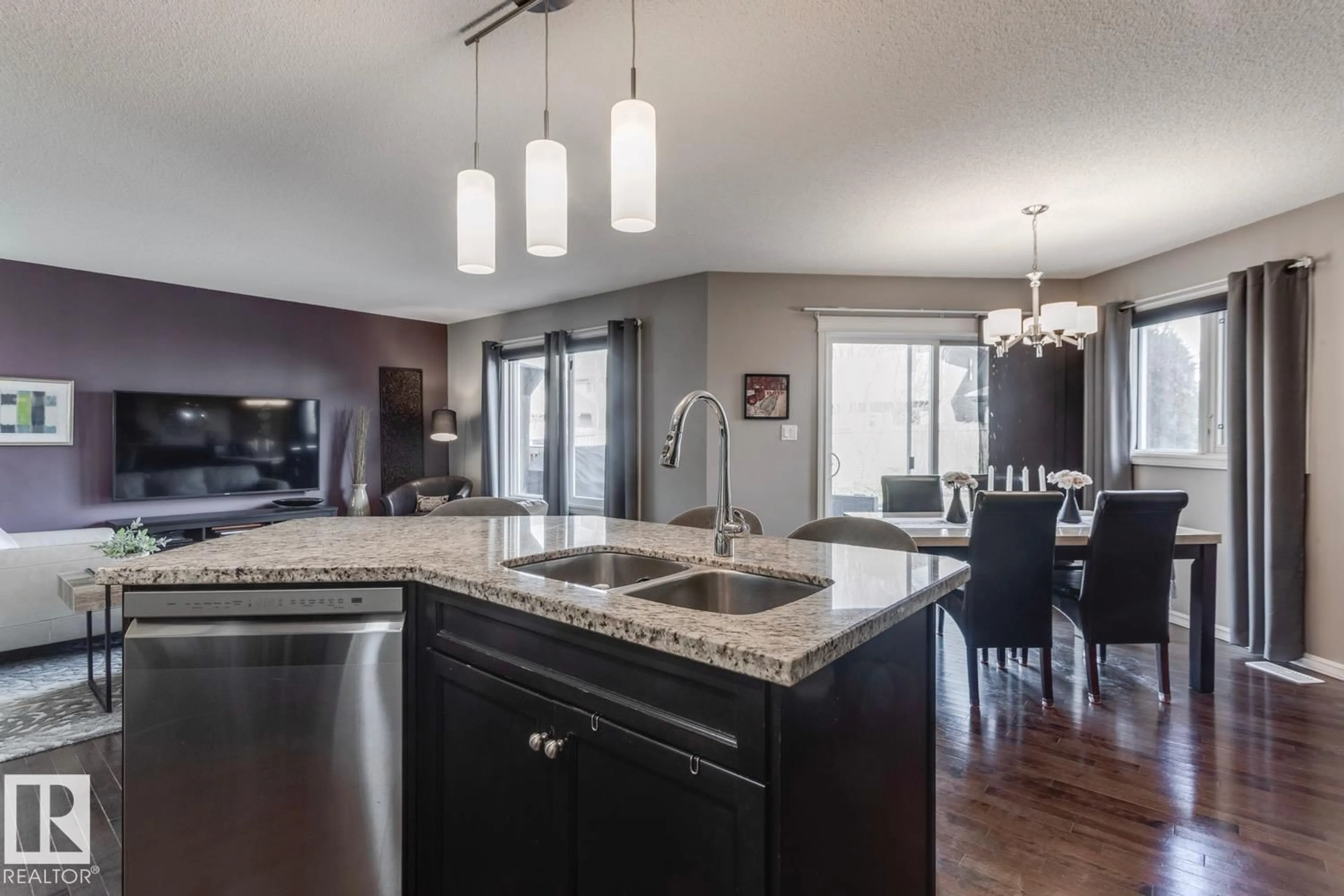 Open concept kitchen, unknown for SW - 4109 CHARLES LINK LI, Edmonton Alberta T6W0Z4