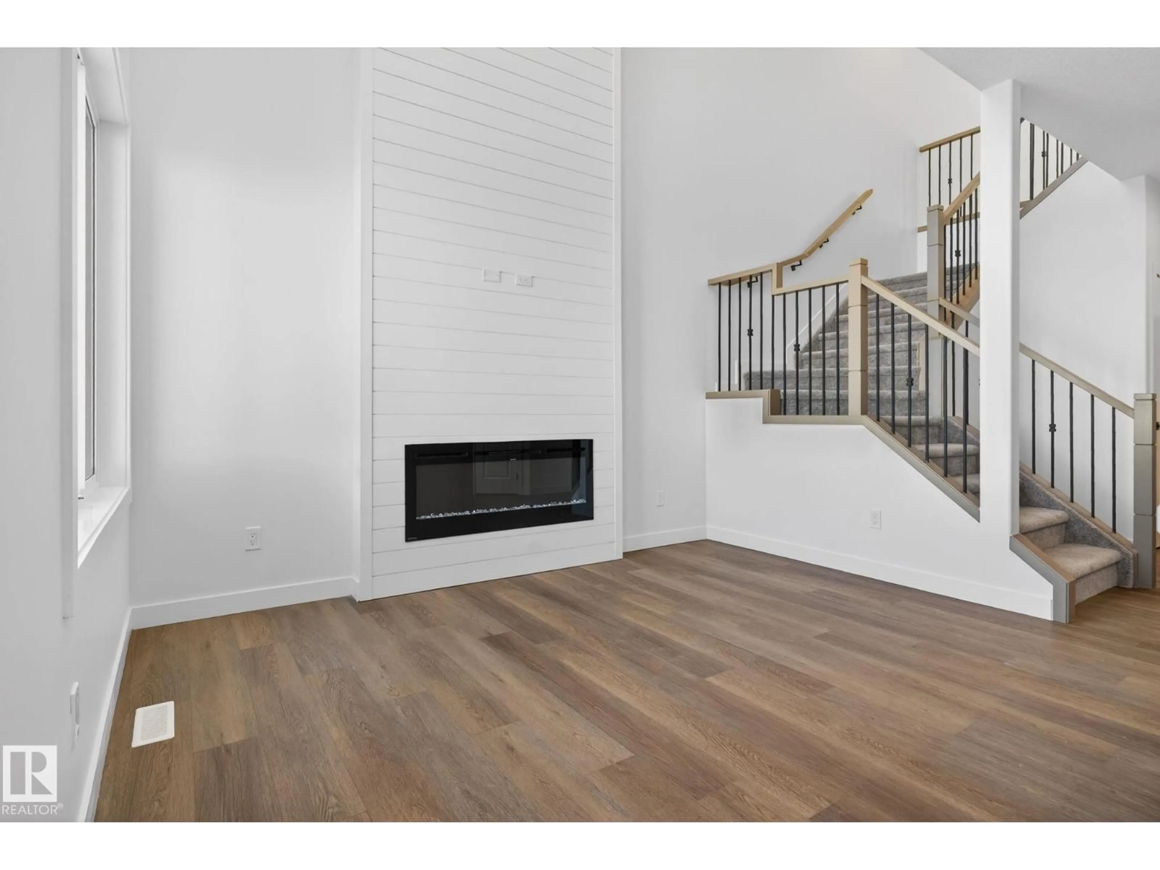 Unknown for 155 PIERWYCK LO, Spruce Grove Alberta T7X4G3