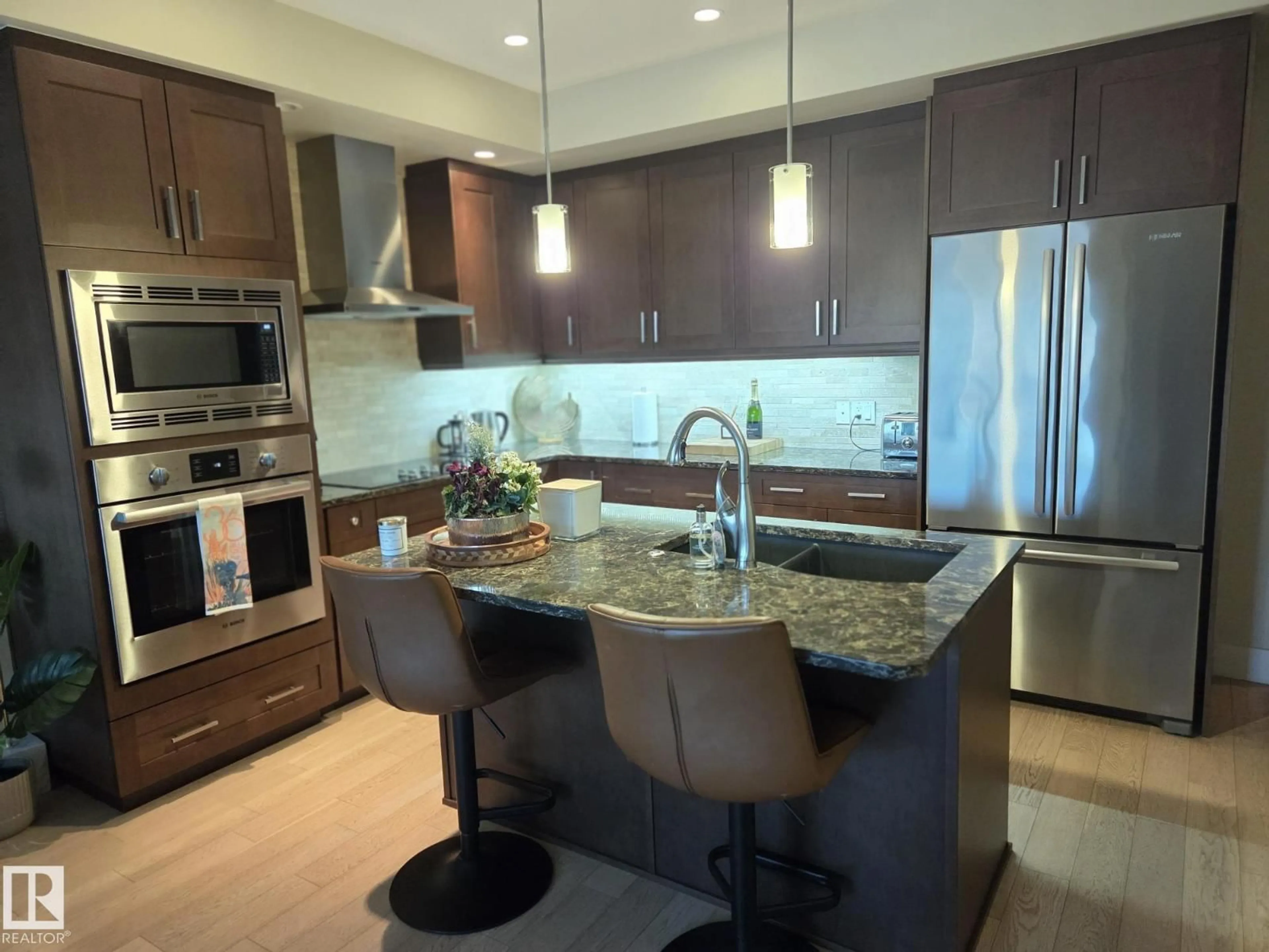 Contemporary kitchen, ceramic/tile floor for 200 - 718 BELLEROSE DR, St. Albert Alberta T8N7P7