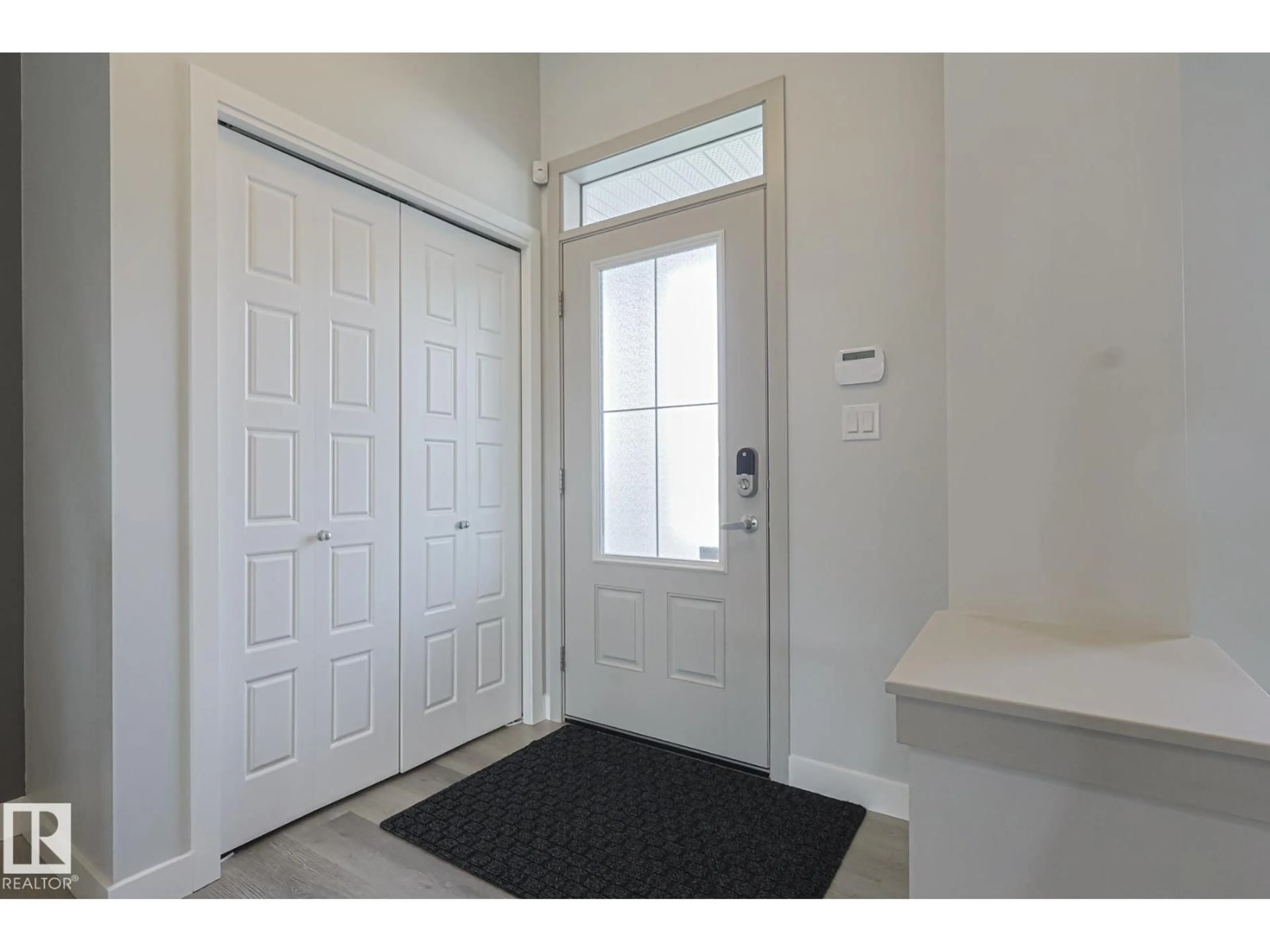 Indoor entryway for CI SW - 1653 PLUM CIRCLE, Edmonton Alberta T6X2Y5