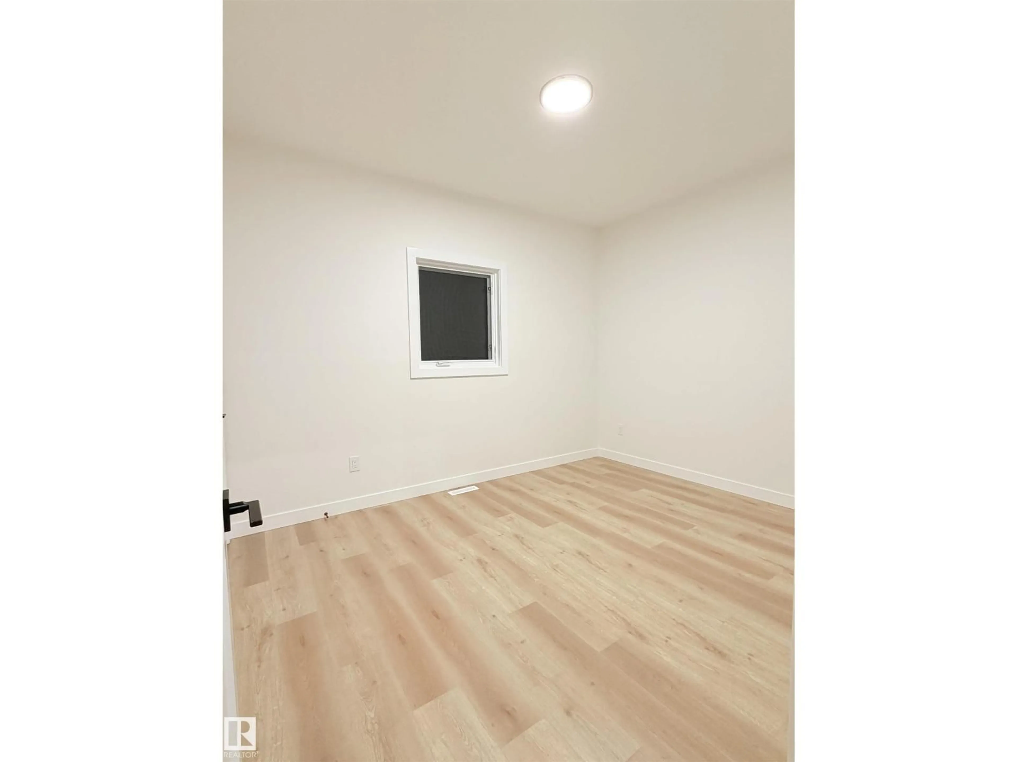 A pic of a room for 3320 CHICKADEE DRIVE, Edmonton Alberta T5S0V4