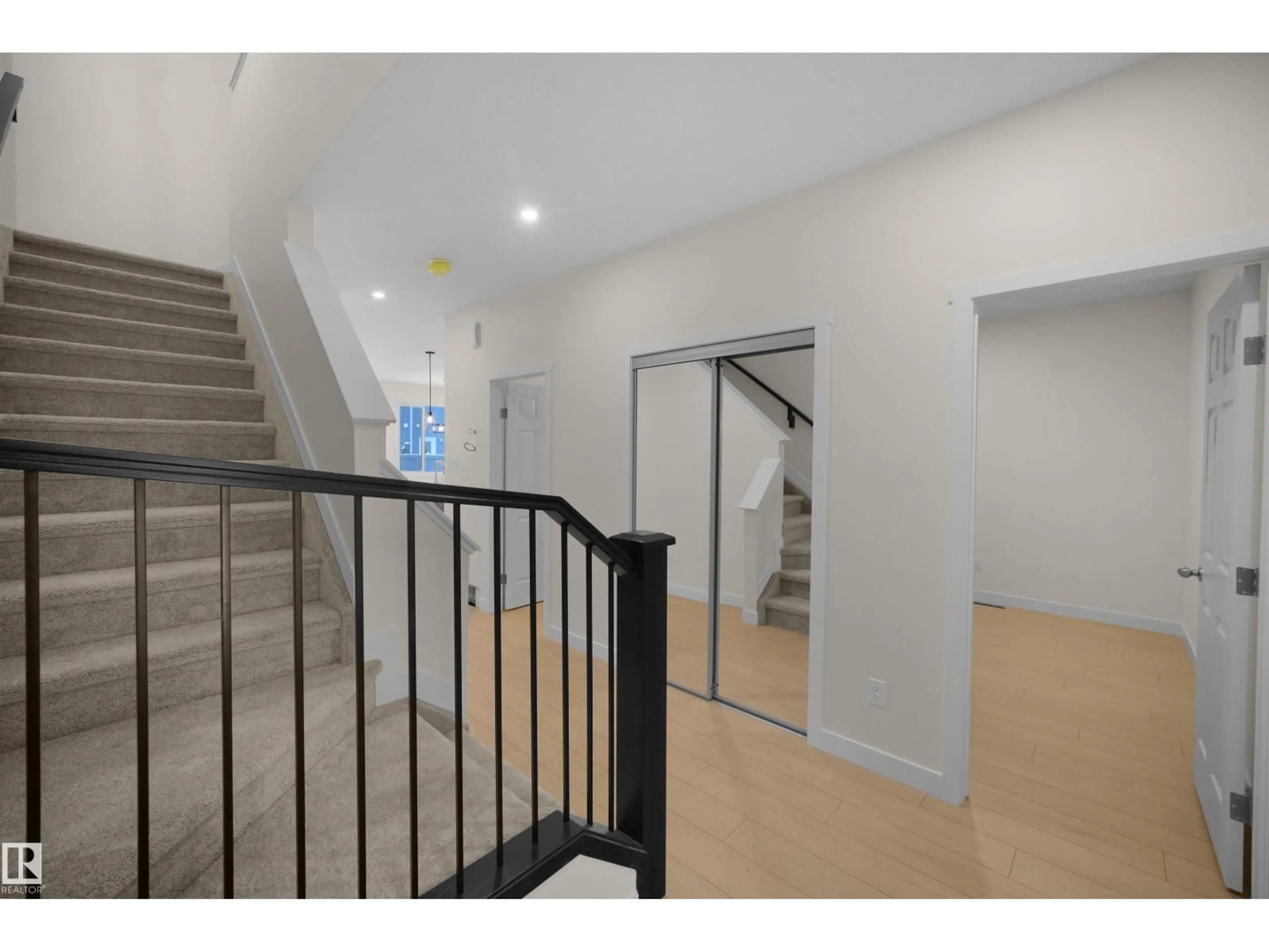 Unknown for NW - 2540 211 ST, Edmonton Alberta T6M1P7