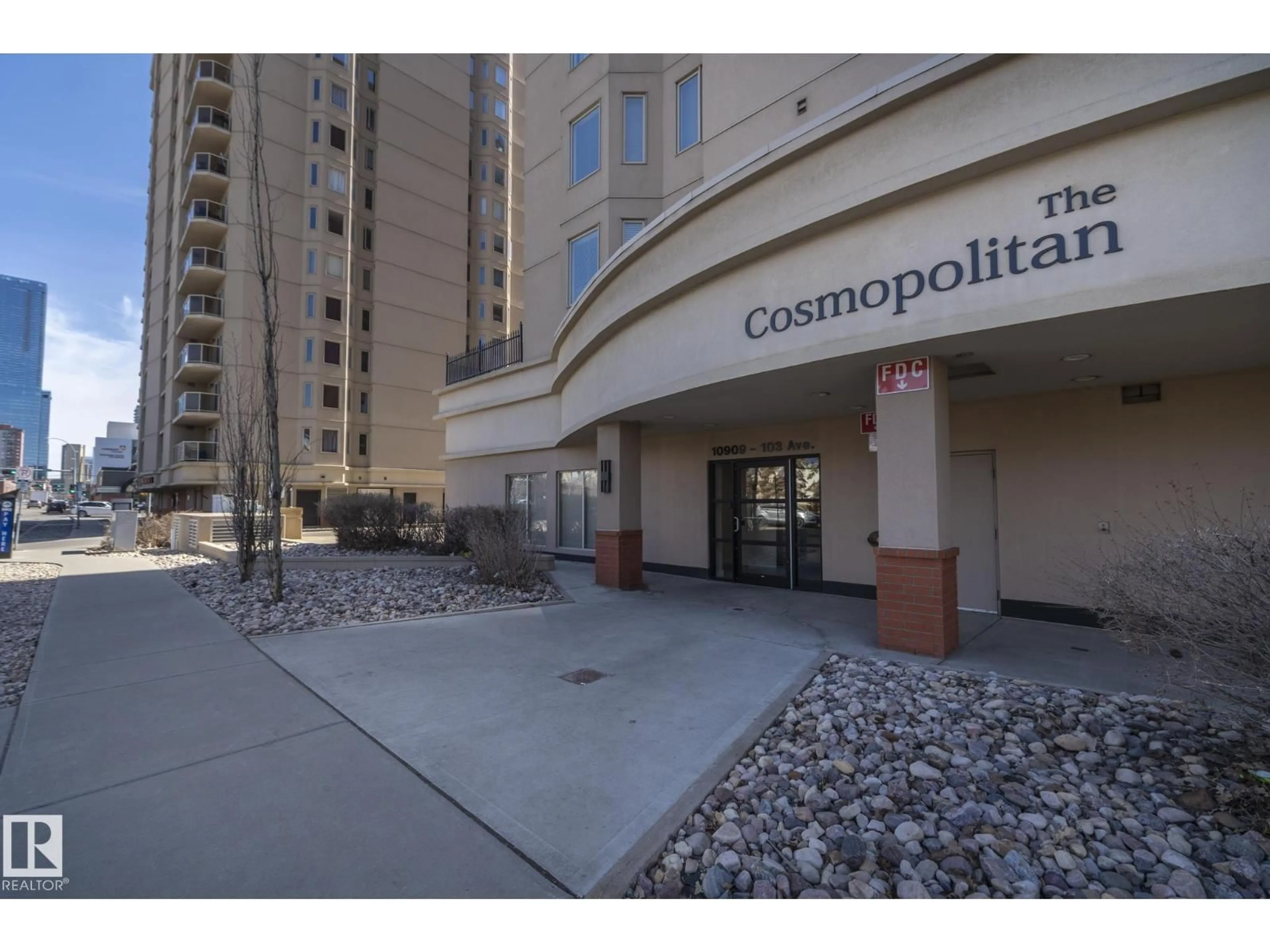 Lobby for #801 - 10909 103 AV, Edmonton Alberta T5K2W7