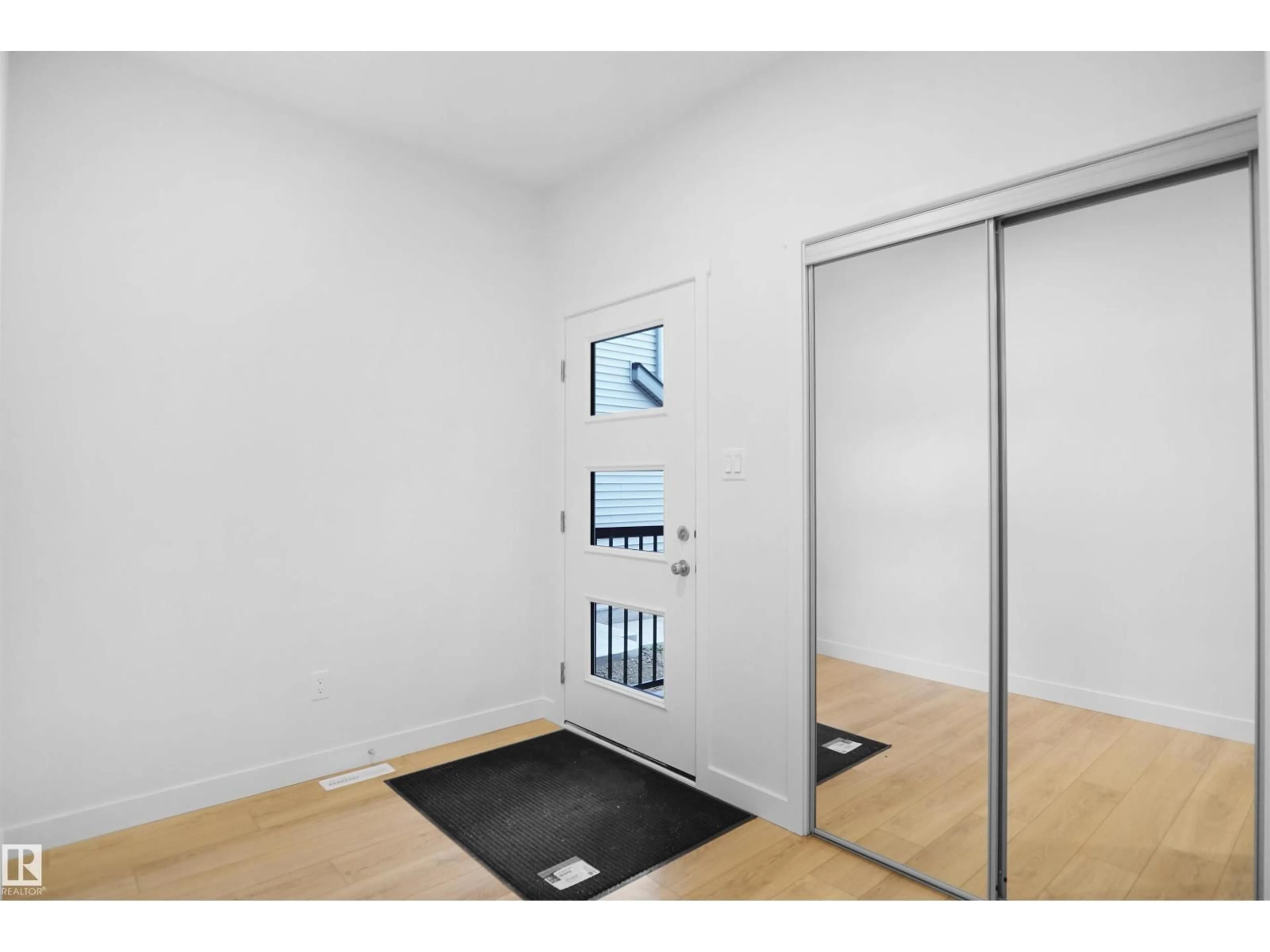 Unknown for 17408 7 ST, Edmonton Alberta T5Y4E7