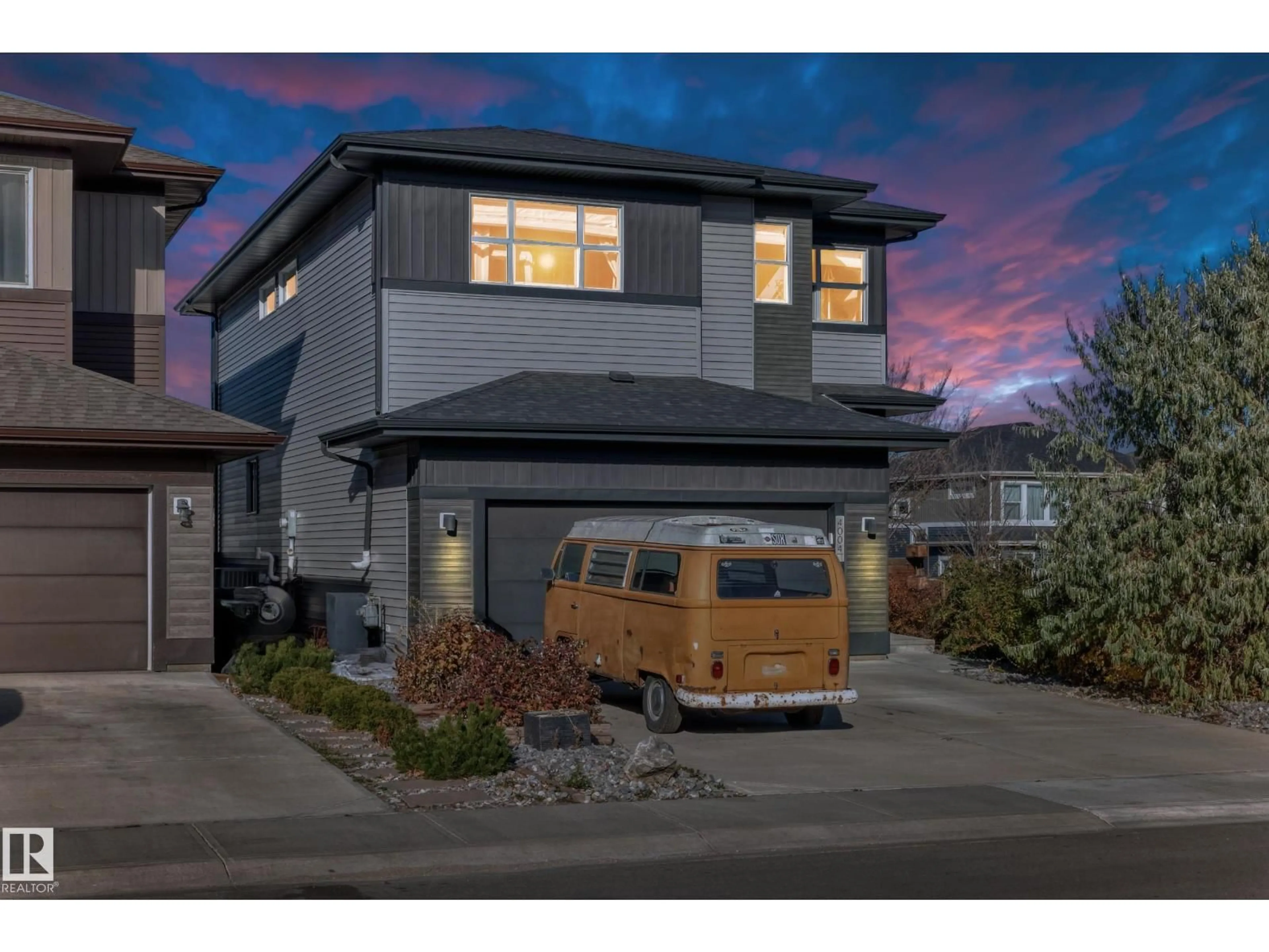 Unknown for 4004 6 AV, Edmonton Alberta T6X2J1